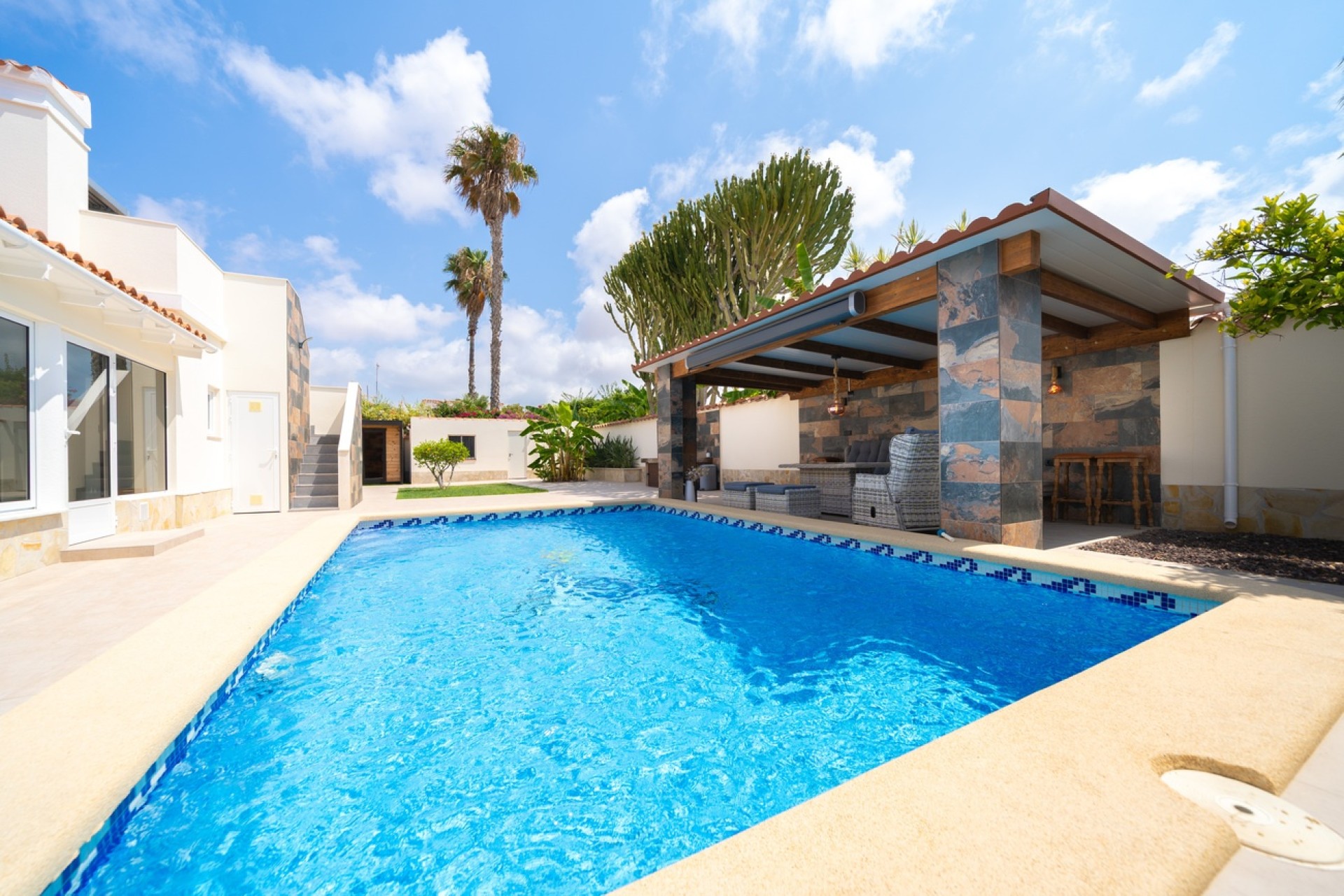 Herverkoop - Vrijstaande villa -
Torrevieja - Torreta
