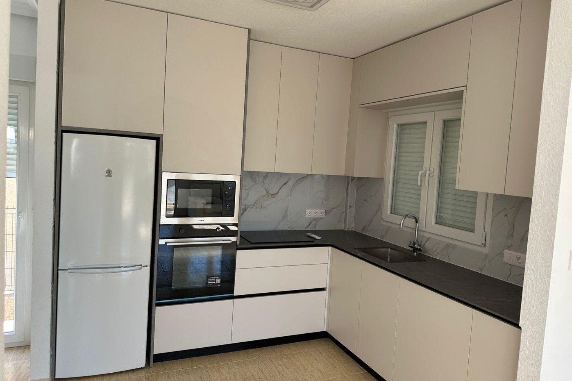 Herverkoop - Vrijstaande villa -
Torrevieja - VILLAMARTIN