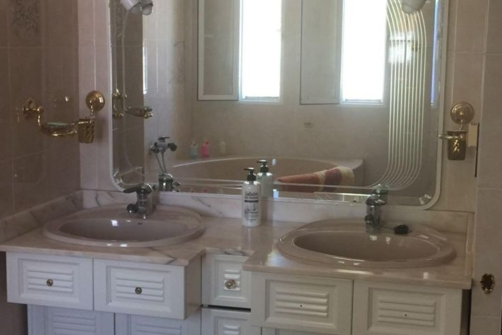 Herverkoop - Vrijstaande Villa -
Torrevieja