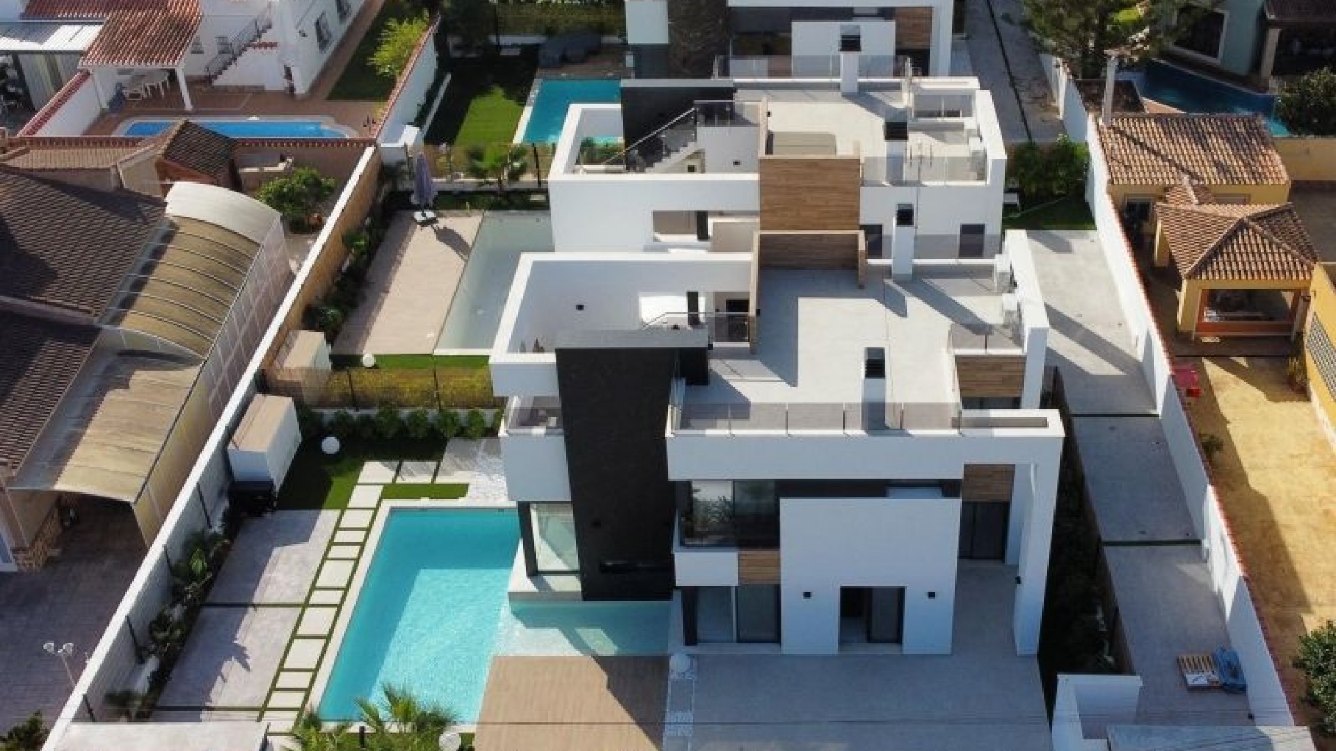 Herverkoop - Vrijstaande Villa -
Torrevieja