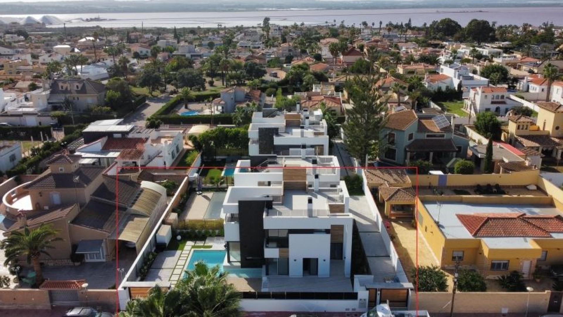 Herverkoop - Vrijstaande Villa -
Torrevieja