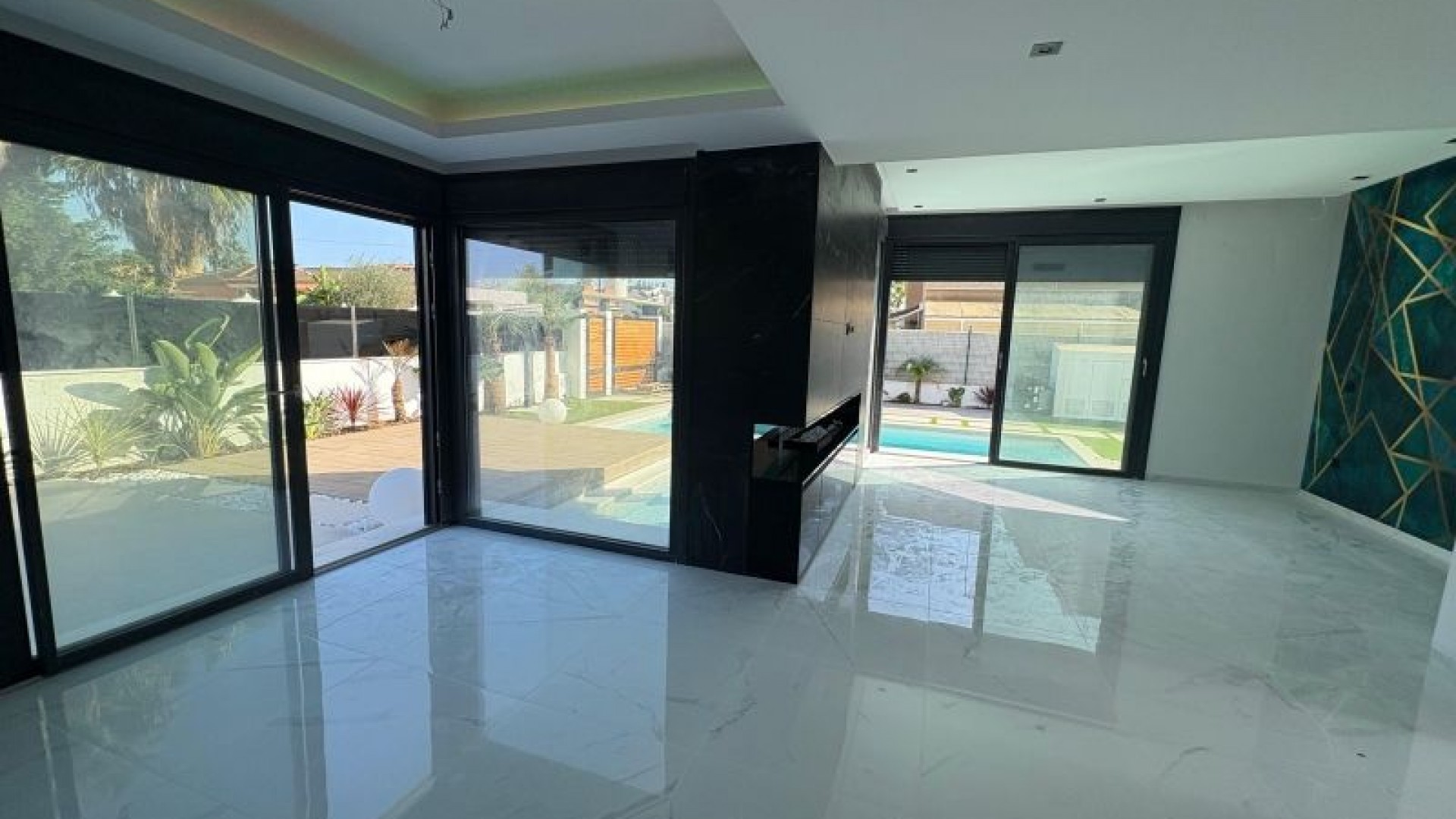 Herverkoop - Vrijstaande Villa -
Torrevieja