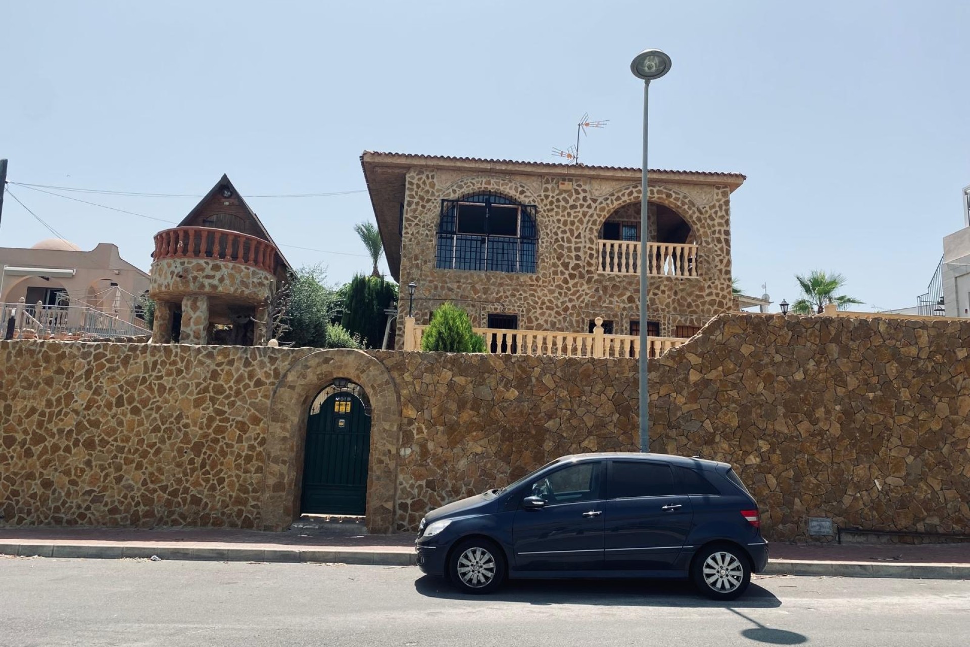 Herverkoop - Vrijstaande Villa -
Torrevieja