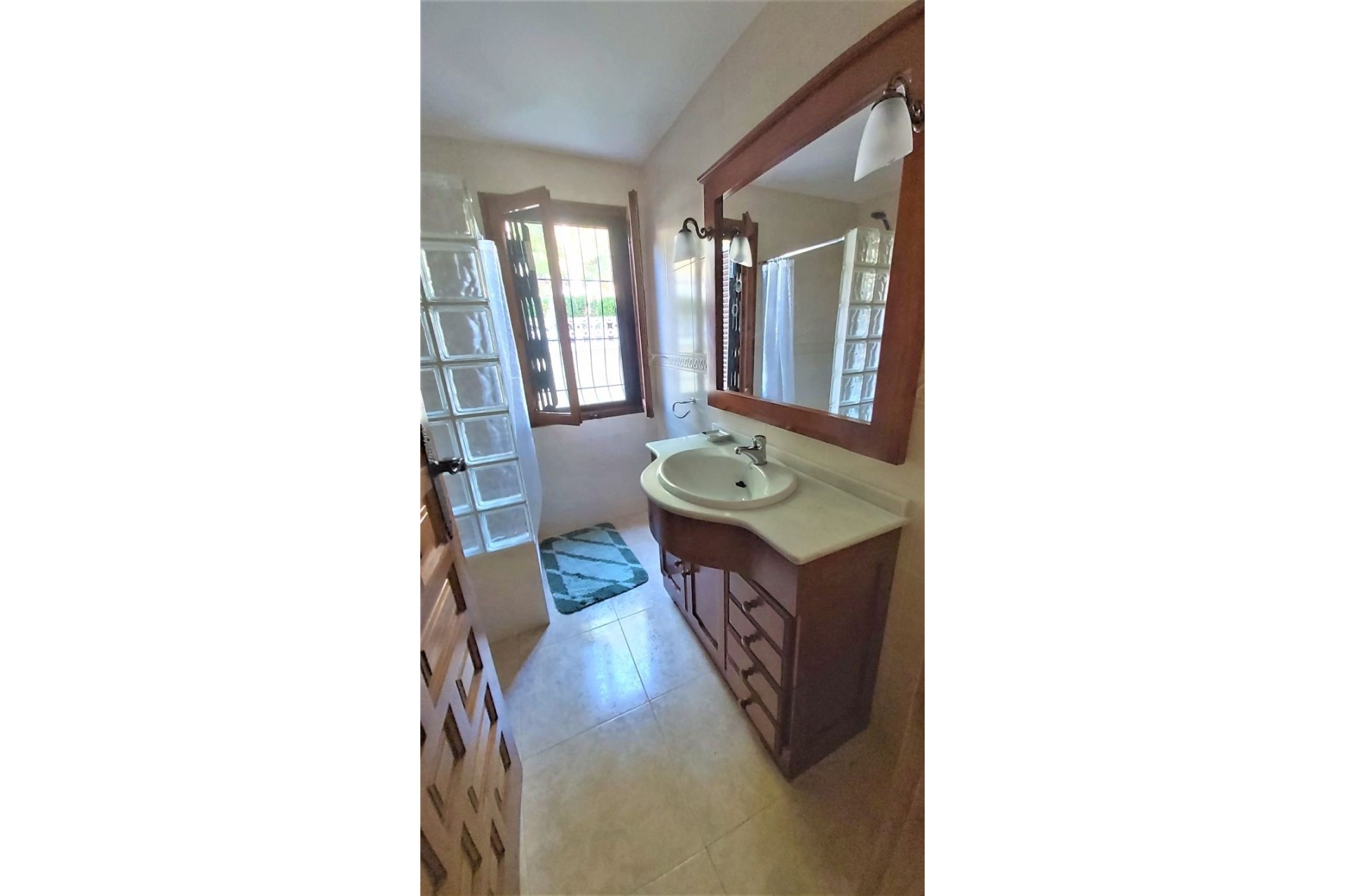 Herverkoop - Vrijstaande Villa -
Torrevieja