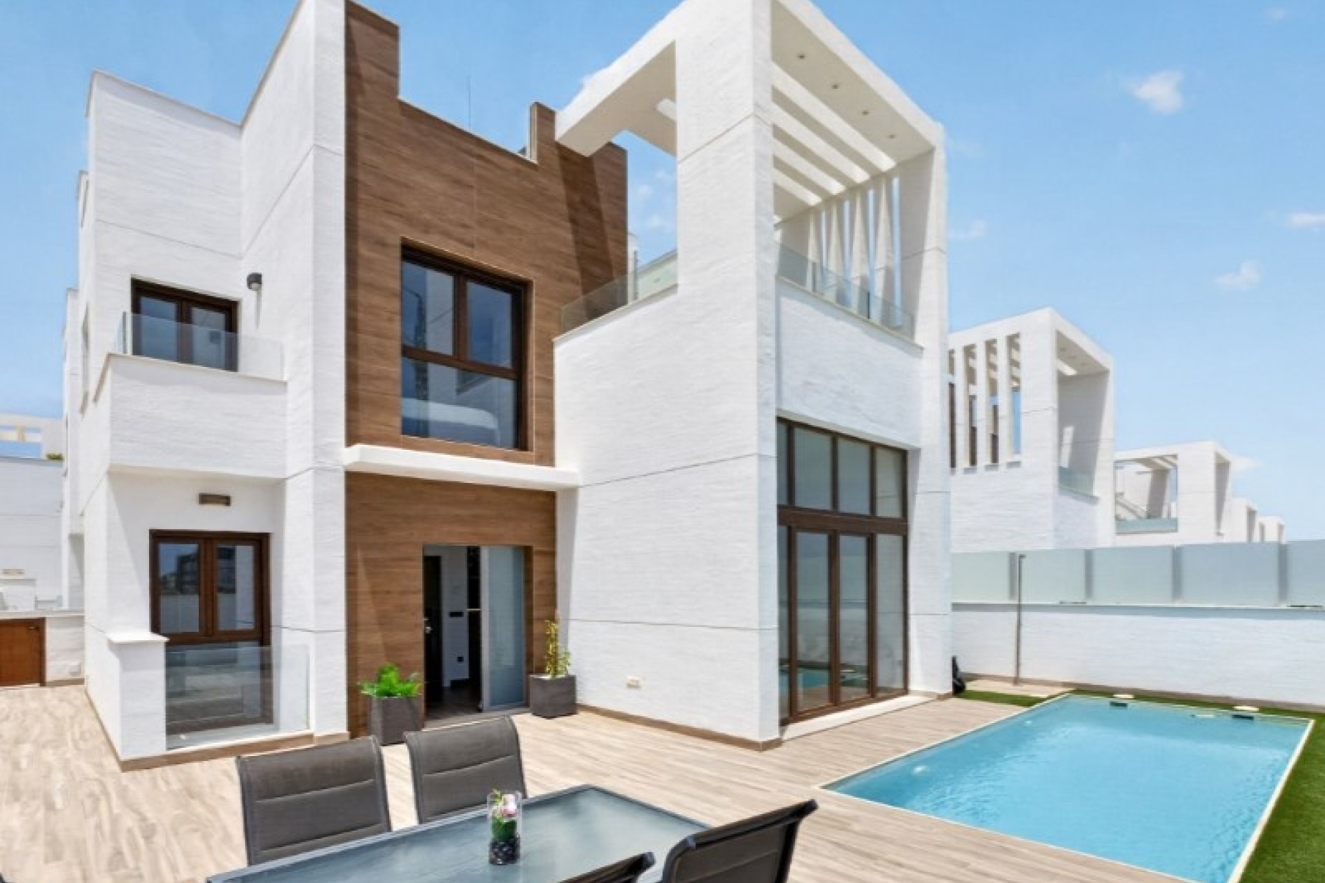 Herverkoop - Vrijstaande Villa -
Torrevieja