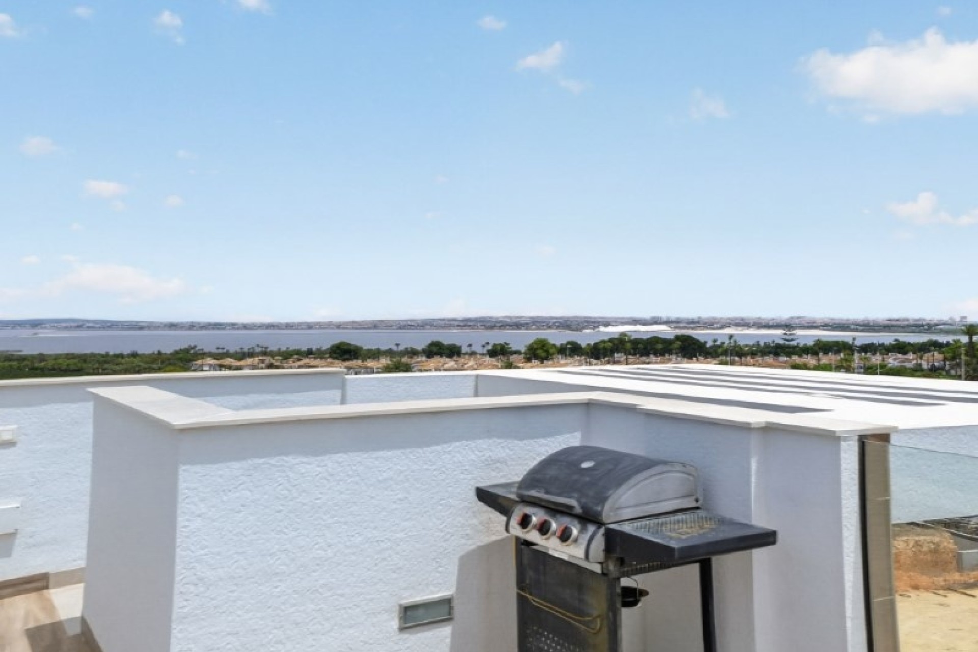 Herverkoop - Vrijstaande Villa -
Torrevieja