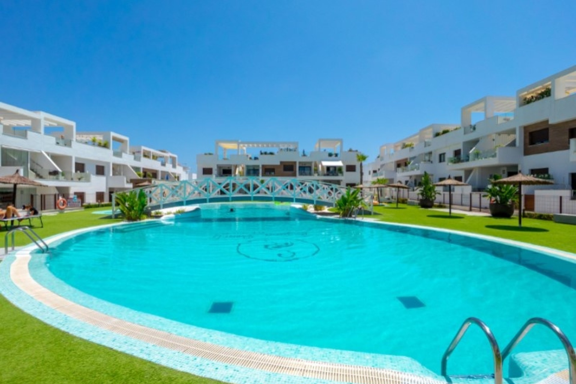Herverkoop - Vrijstaande Villa -
Torrevieja