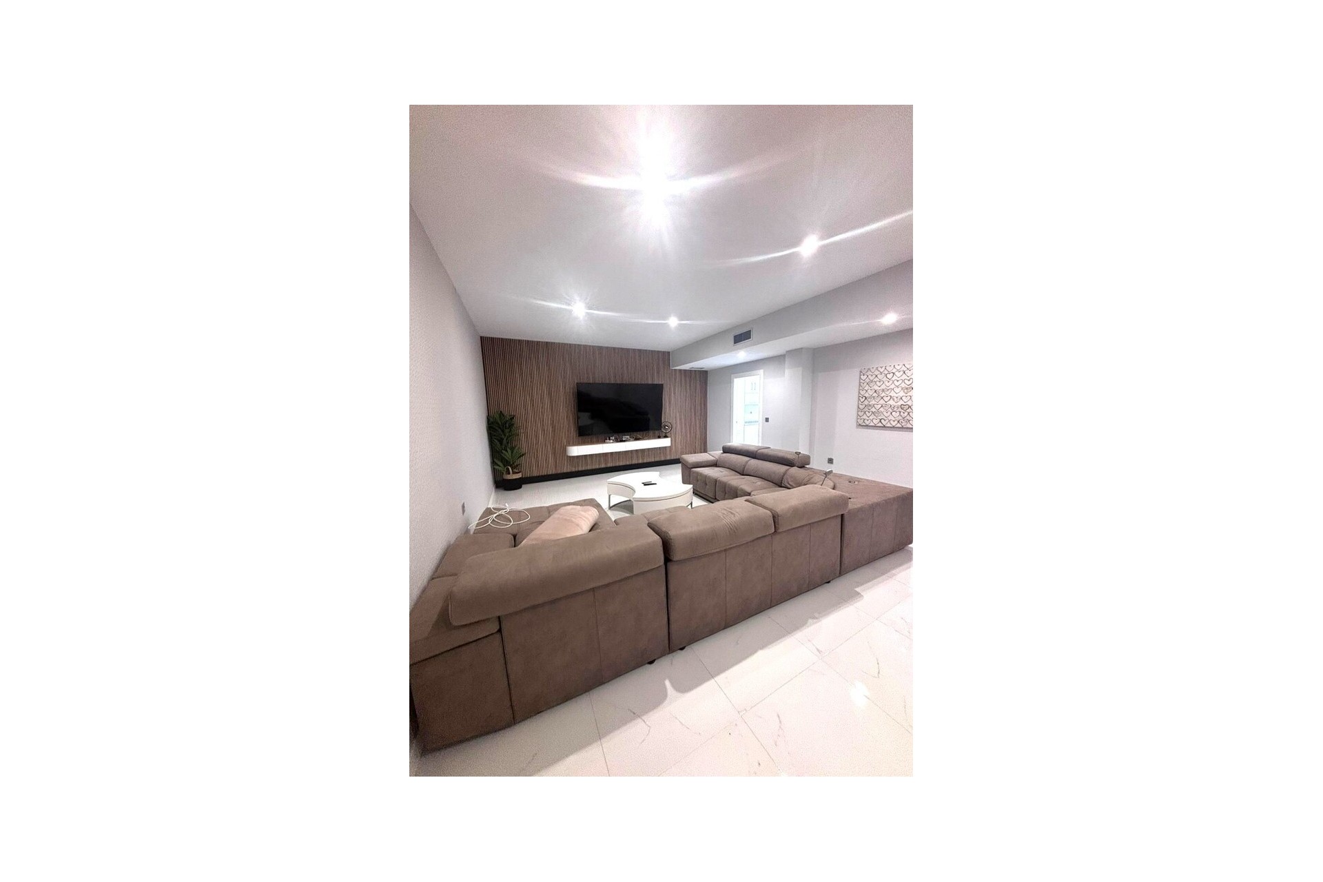 Herverkoop - Vrijstaande Villa -
Villamartín - Costa Blanca