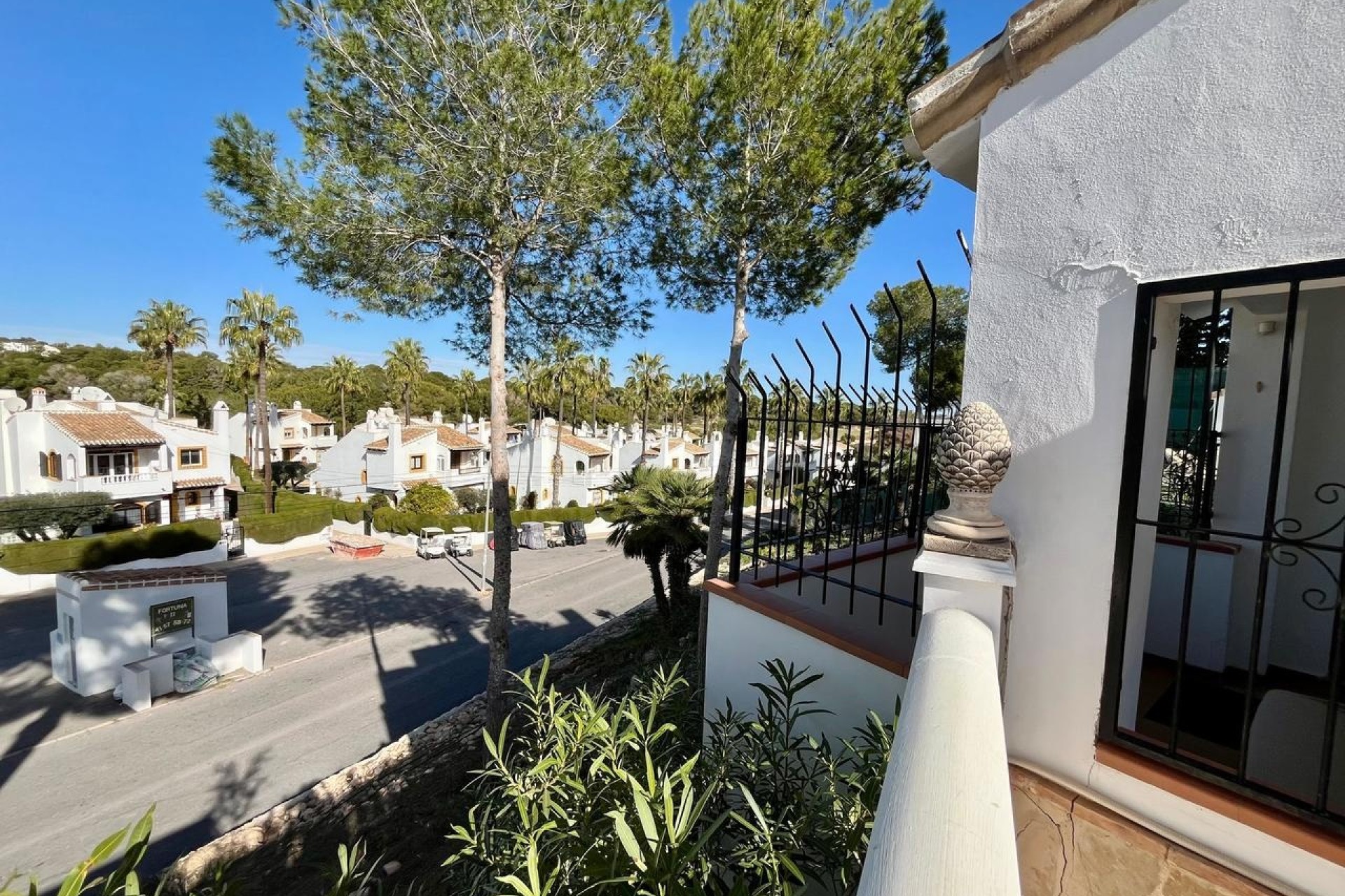 Herverkoop - Vrijstaande Villa -
Villamartín - Costa Blanca