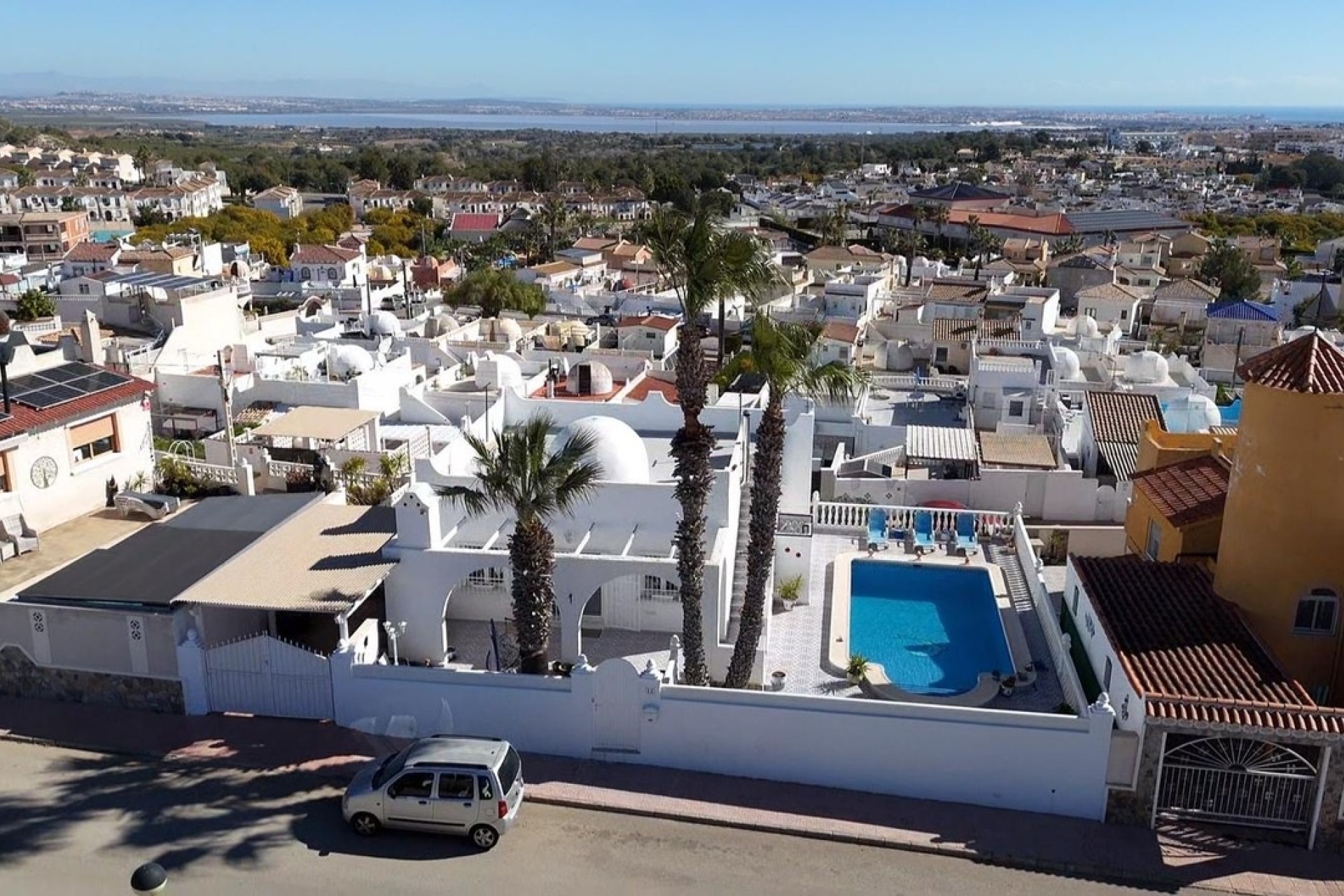 Herverkoop - Vrijstaande Villa -
Villamartín - Costa Blanca