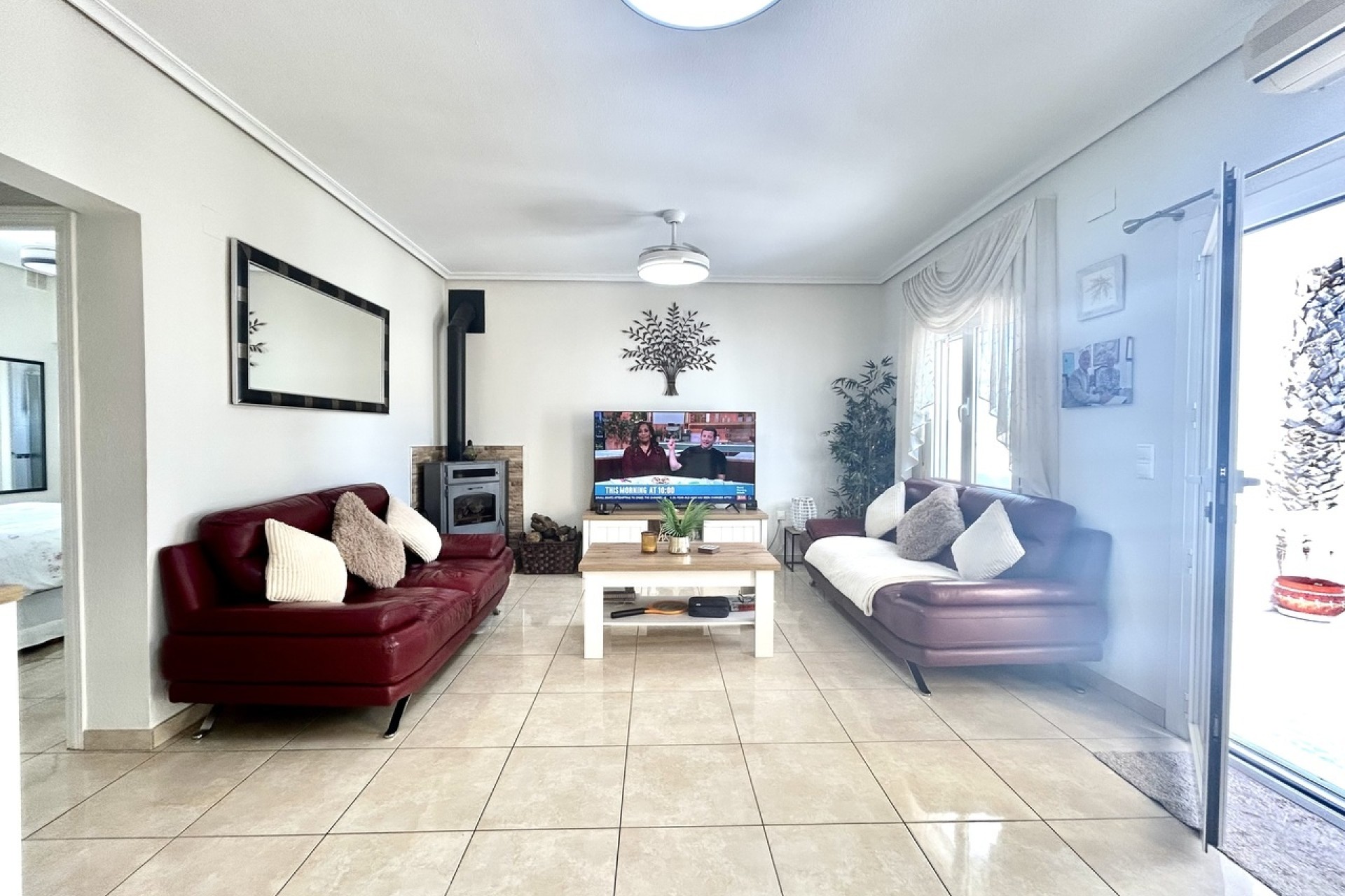 Herverkoop - Vrijstaande Villa -
Villamartín - Costa Blanca