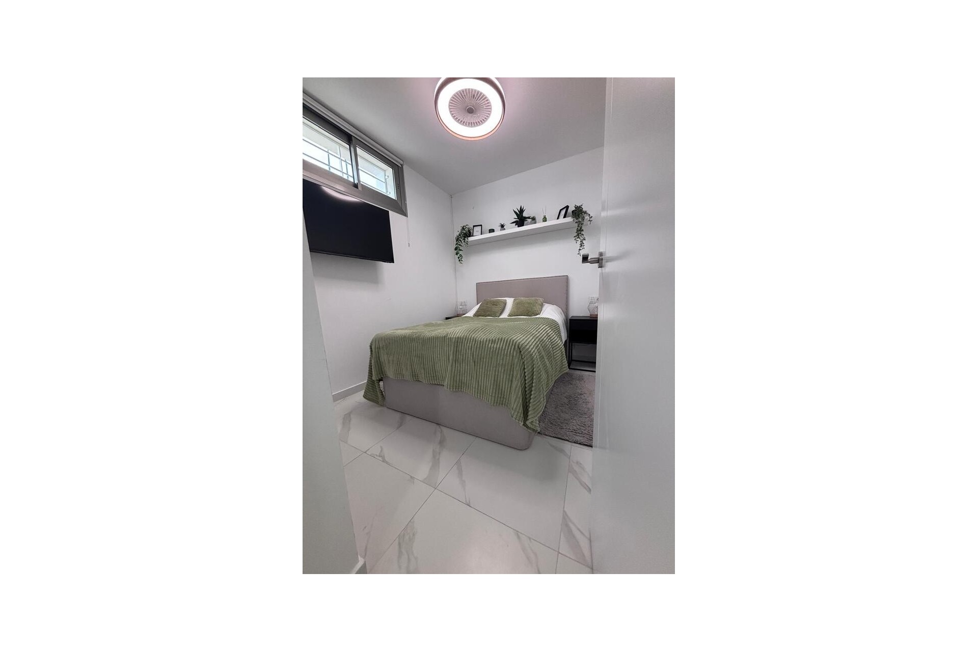 Herverkoop - Vrijstaande Villa -
Villamartín - Costa Blanca