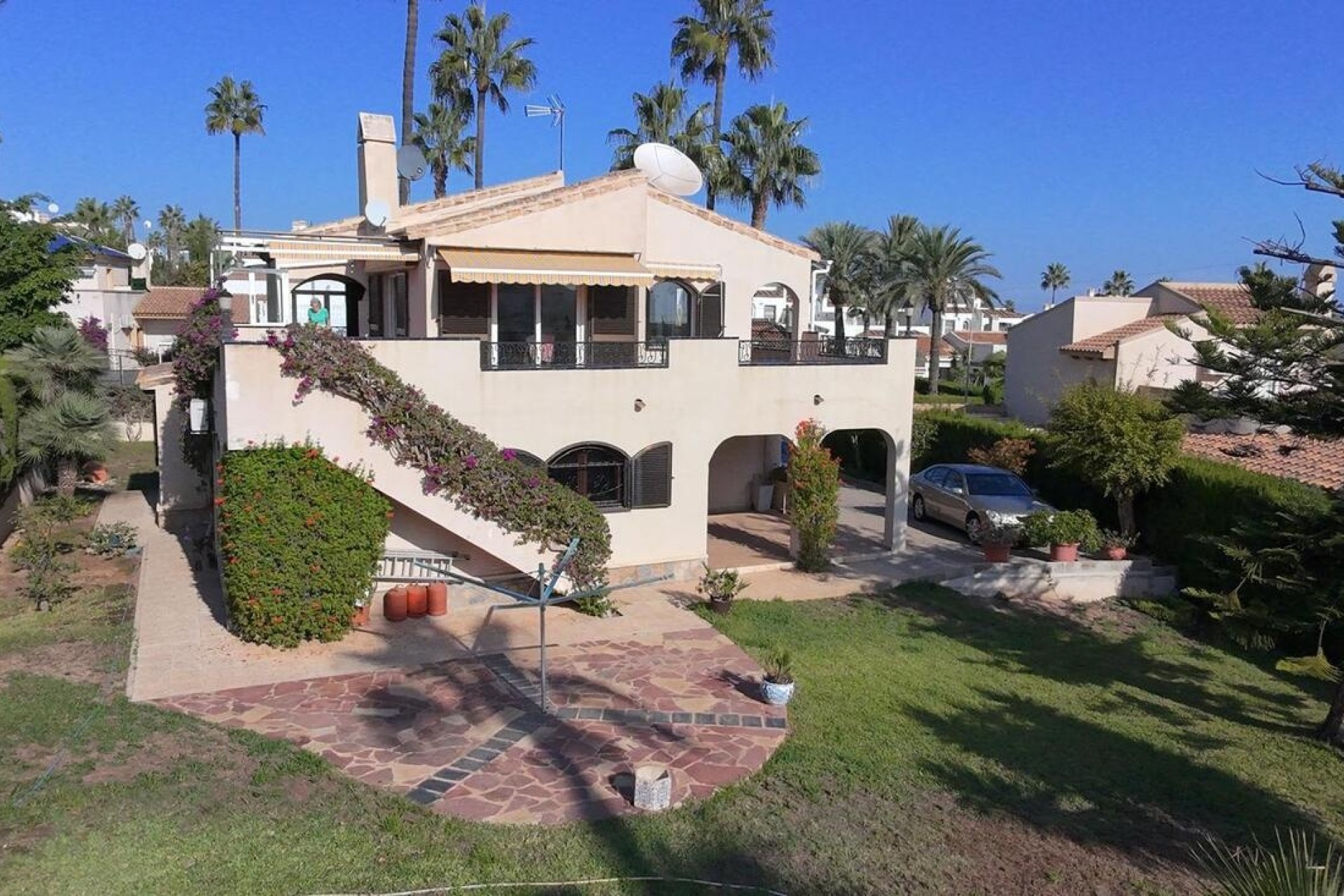 Herverkoop - Vrijstaande Villa -
Villamartín - Costa Blanca