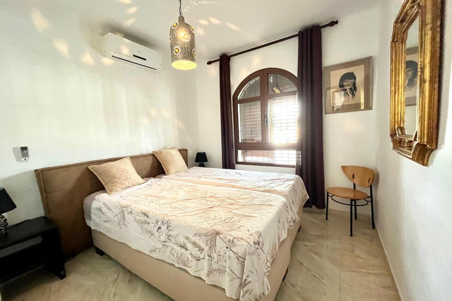 Herverkoop - Vrijstaande Villa -
Villamartín - Costa Blanca