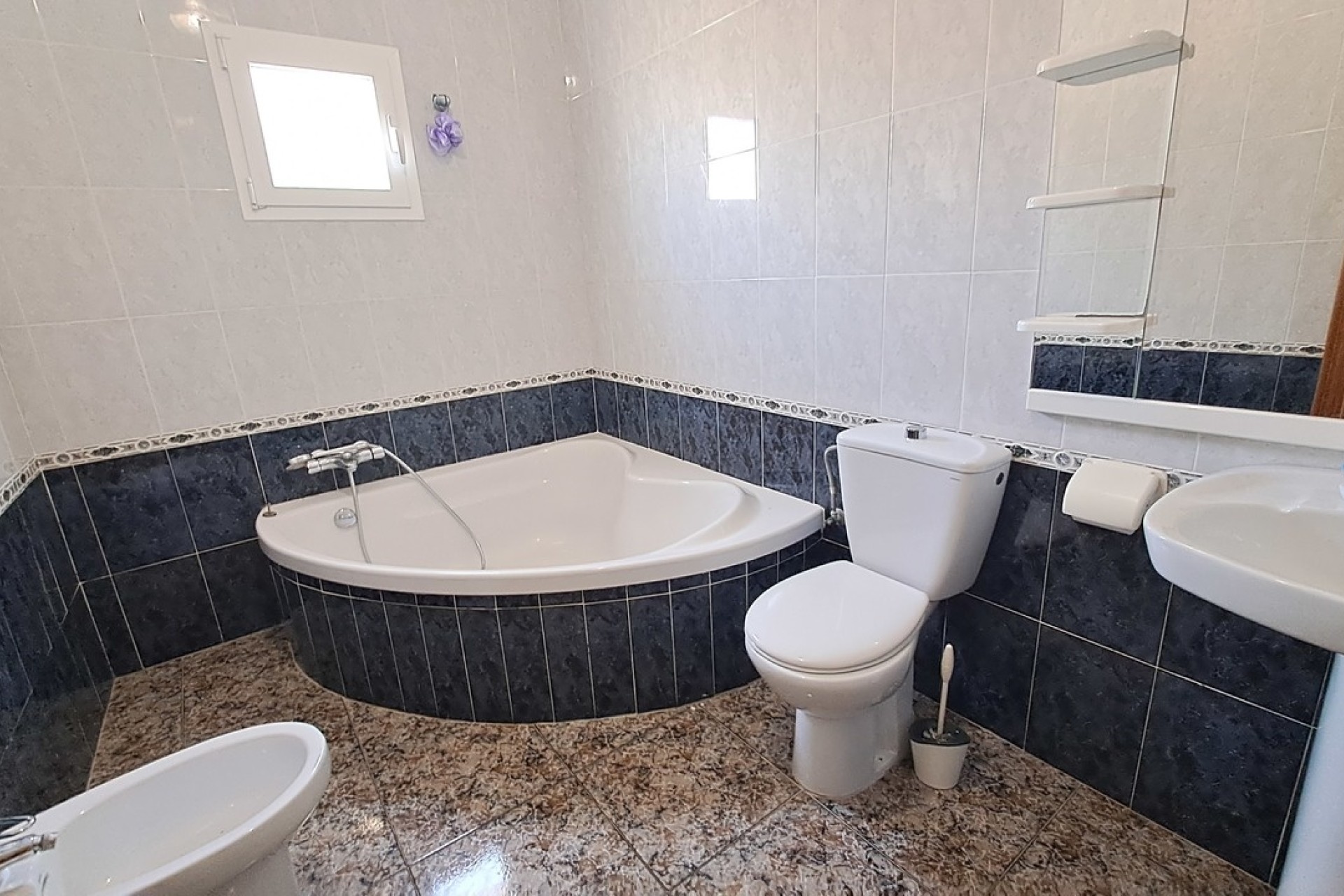 Herverkoop - Vrijstaande Villa -
Villamartín - Costa Blanca