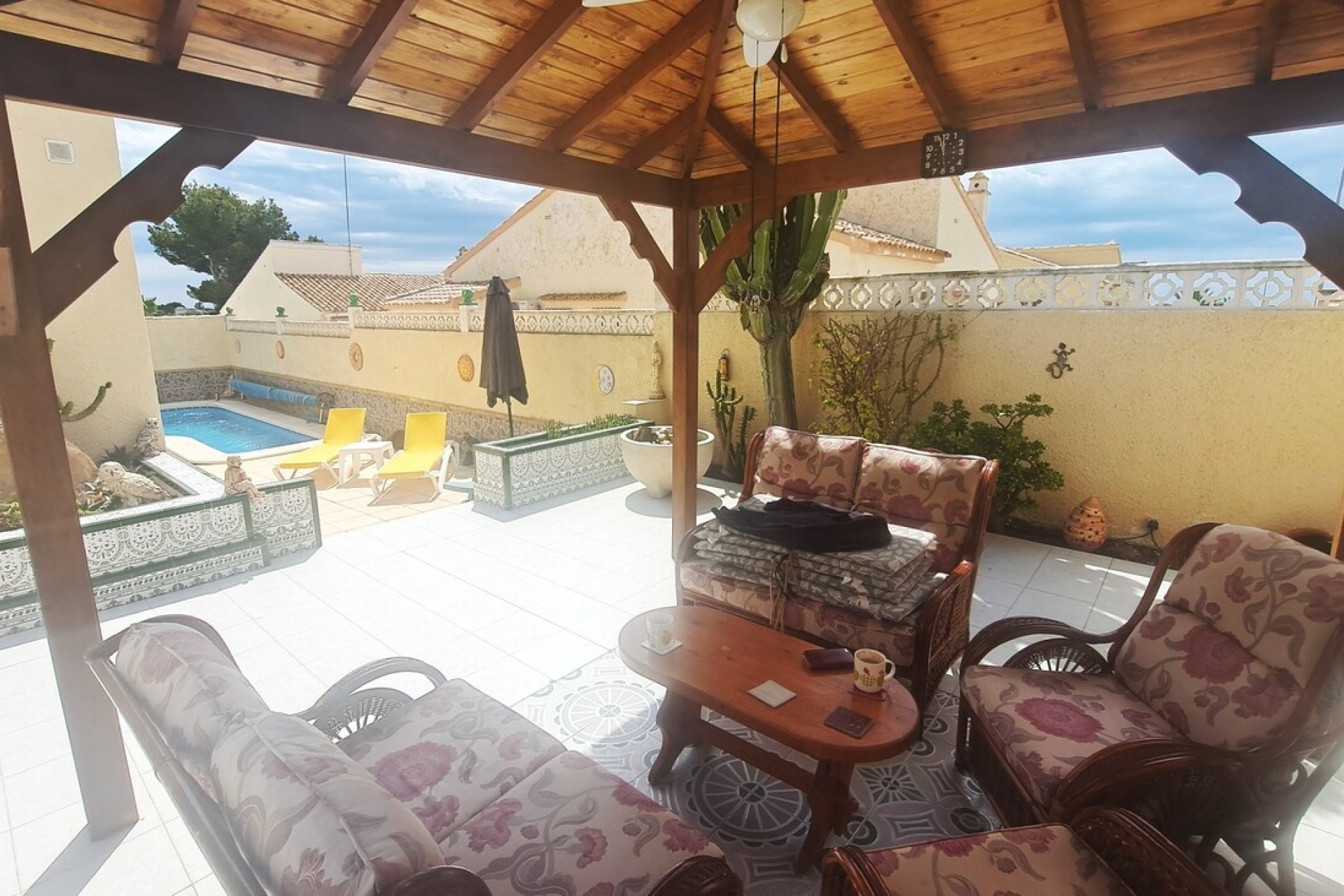 Herverkoop - Vrijstaande Villa -
Villamartín - Costa Blanca