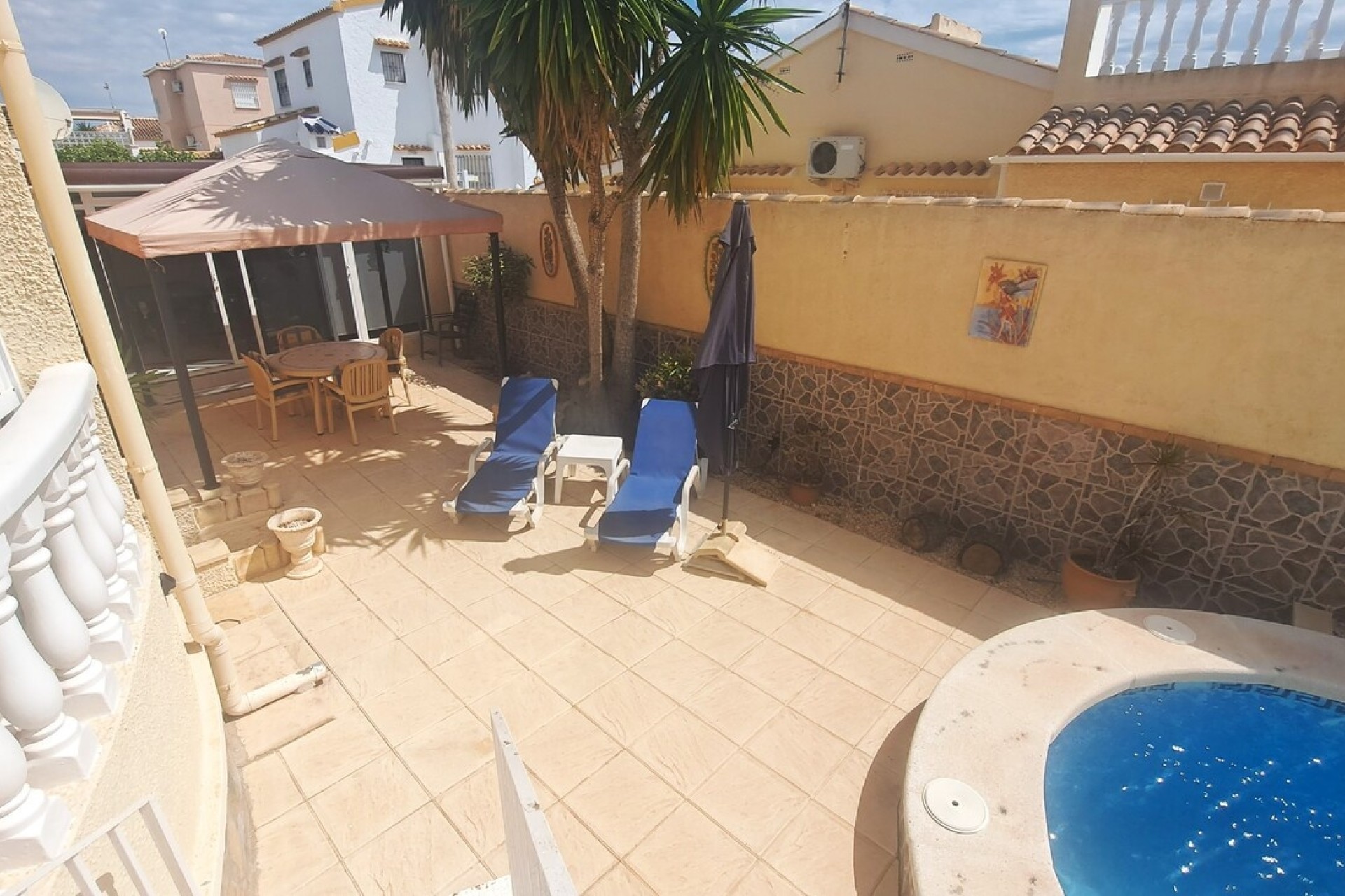 Herverkoop - Vrijstaande Villa -
Villamartín - Costa Blanca
