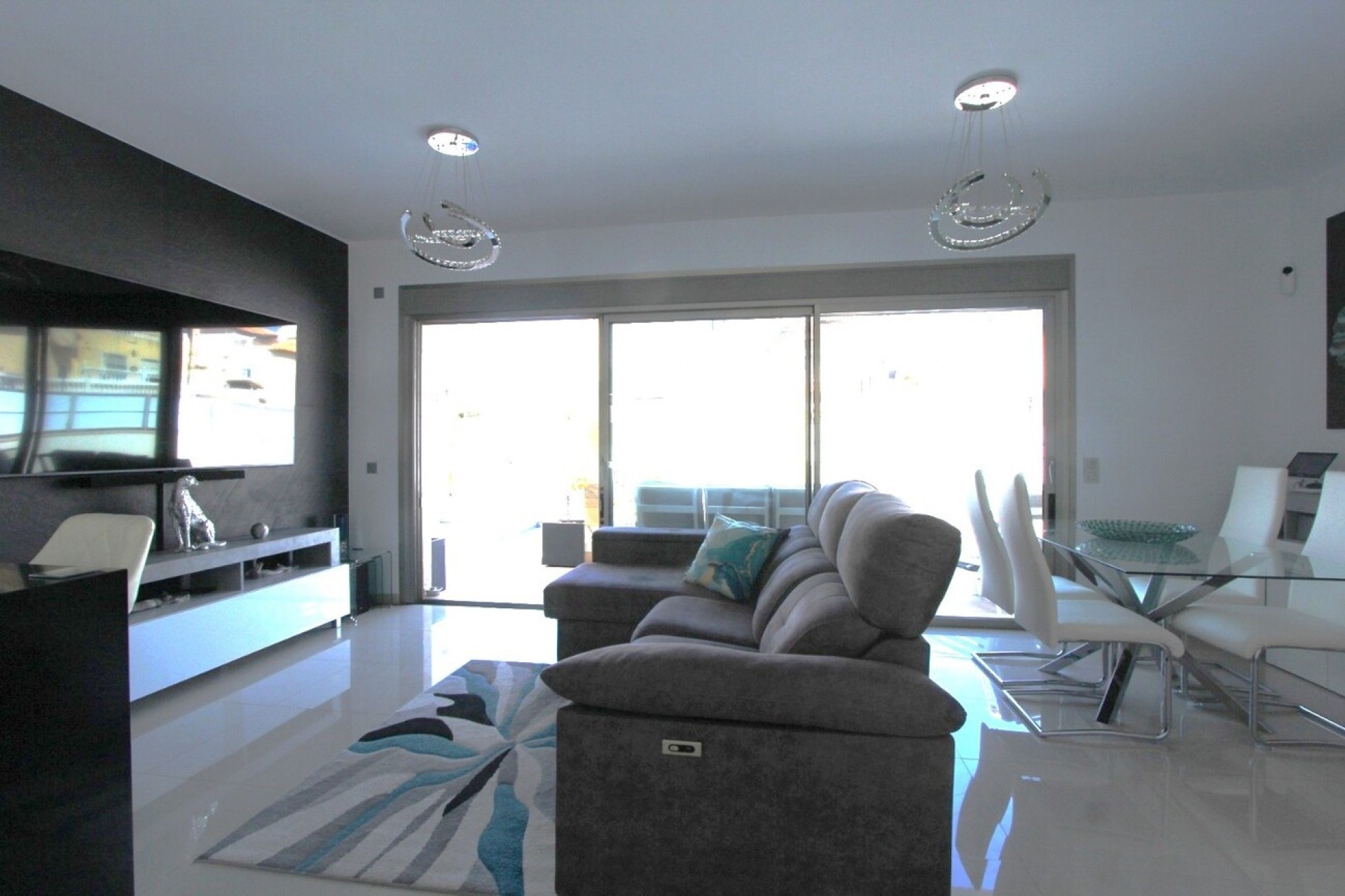 Herverkoop - Vrijstaande Villa -
Villamartín - El Galan