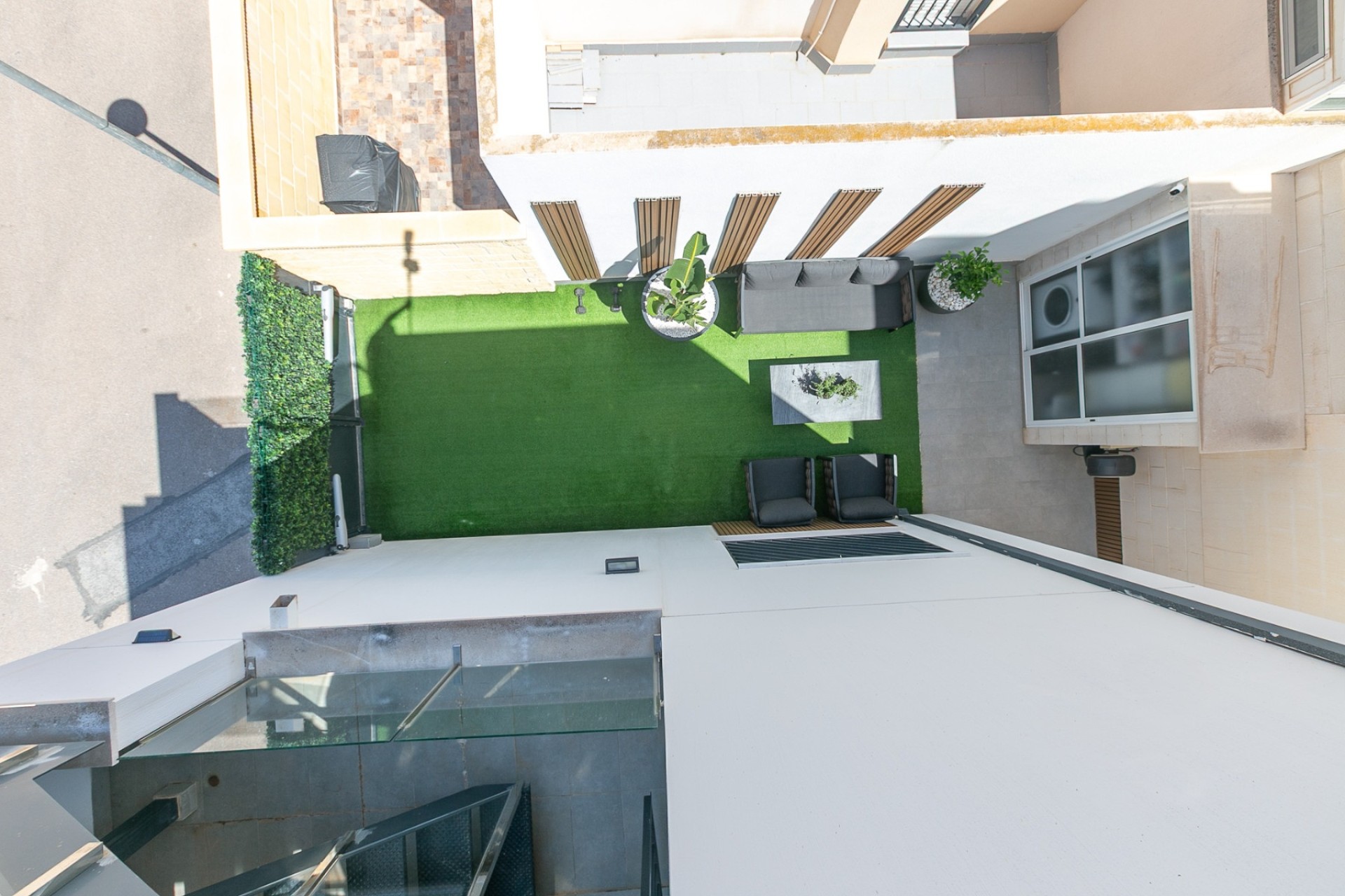 Herverkoop - Vrijstaande Villa -
Villamartín - Pau 26