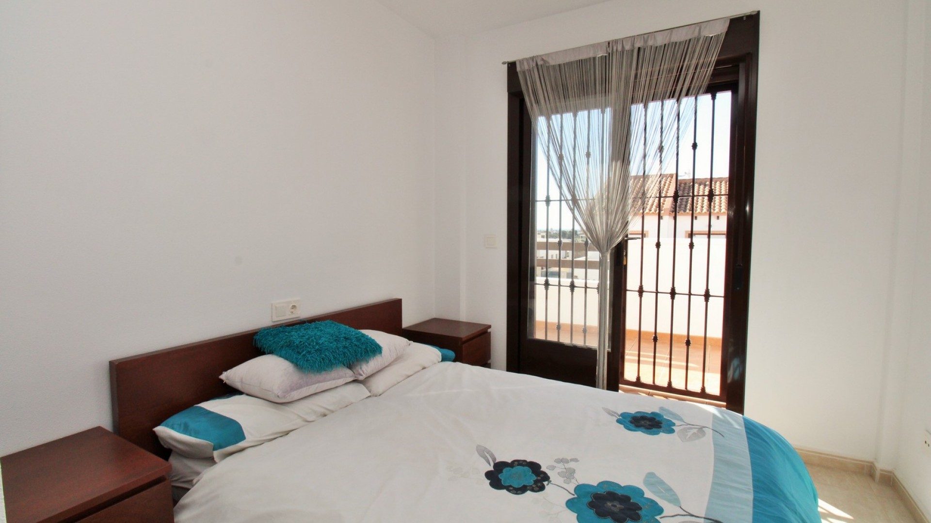 Herverkoop - Vrijstaande Villa -
Villamartín - PAU 8