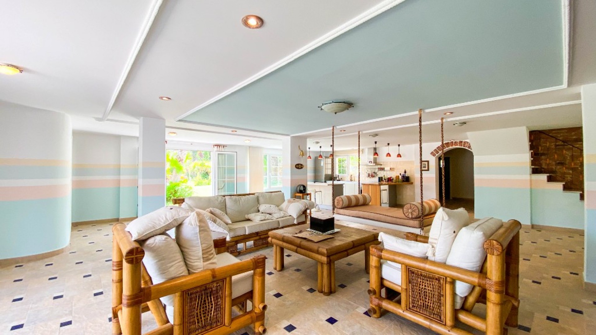 Herverkoop - Vrijstaande Villa -
Villamartín - Villamartin