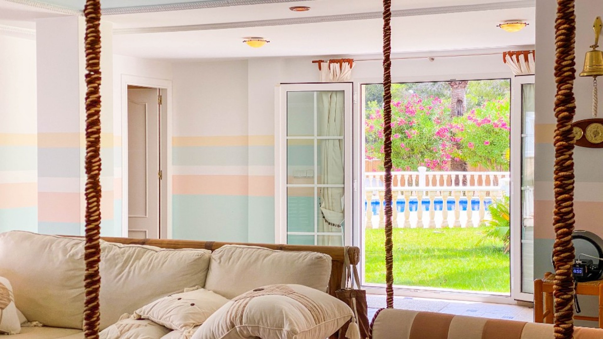 Herverkoop - Vrijstaande Villa -
Villamartín - Villamartin