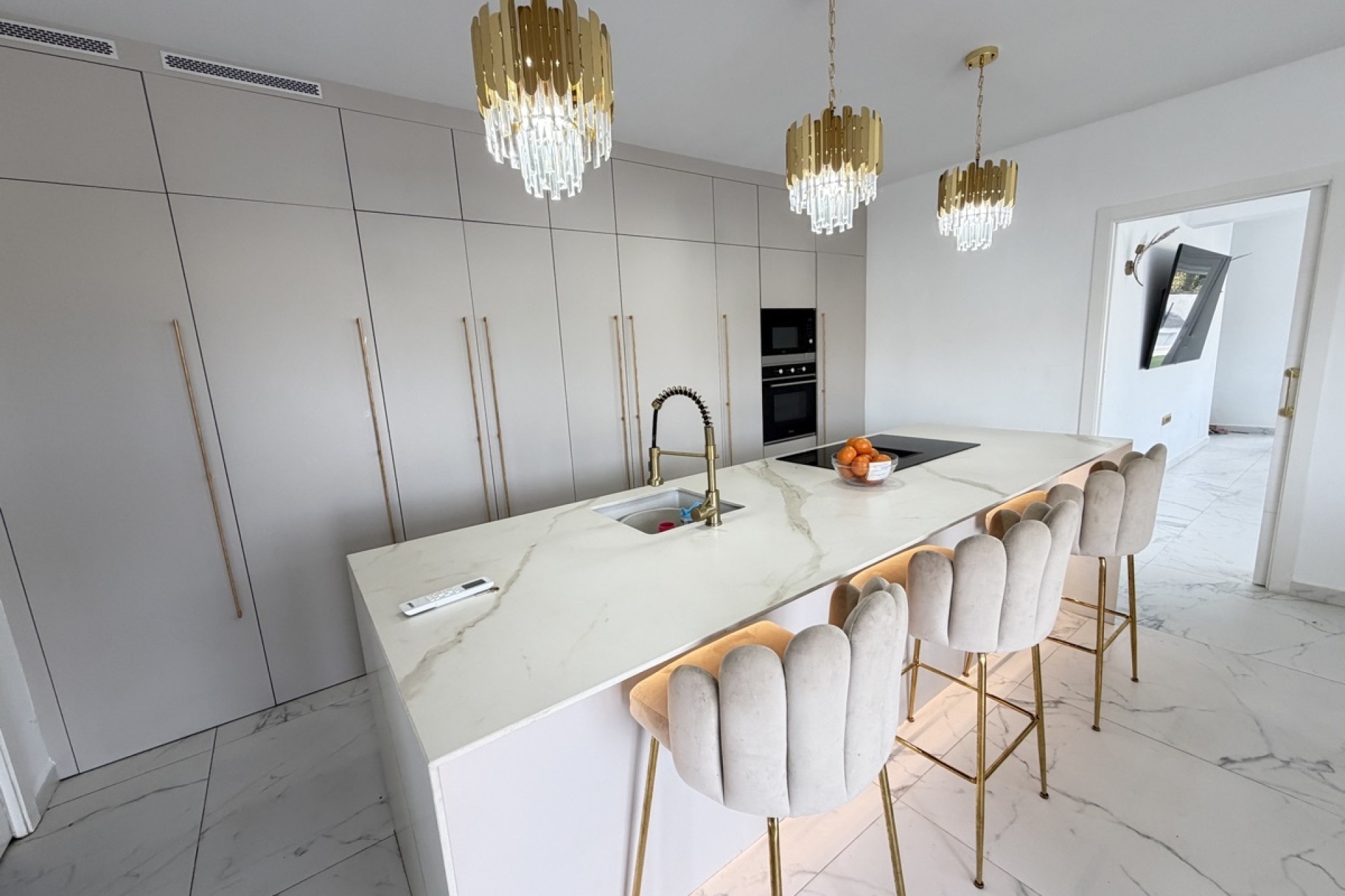 Herverkoop - Vrijstaande Villa -
Villamartín