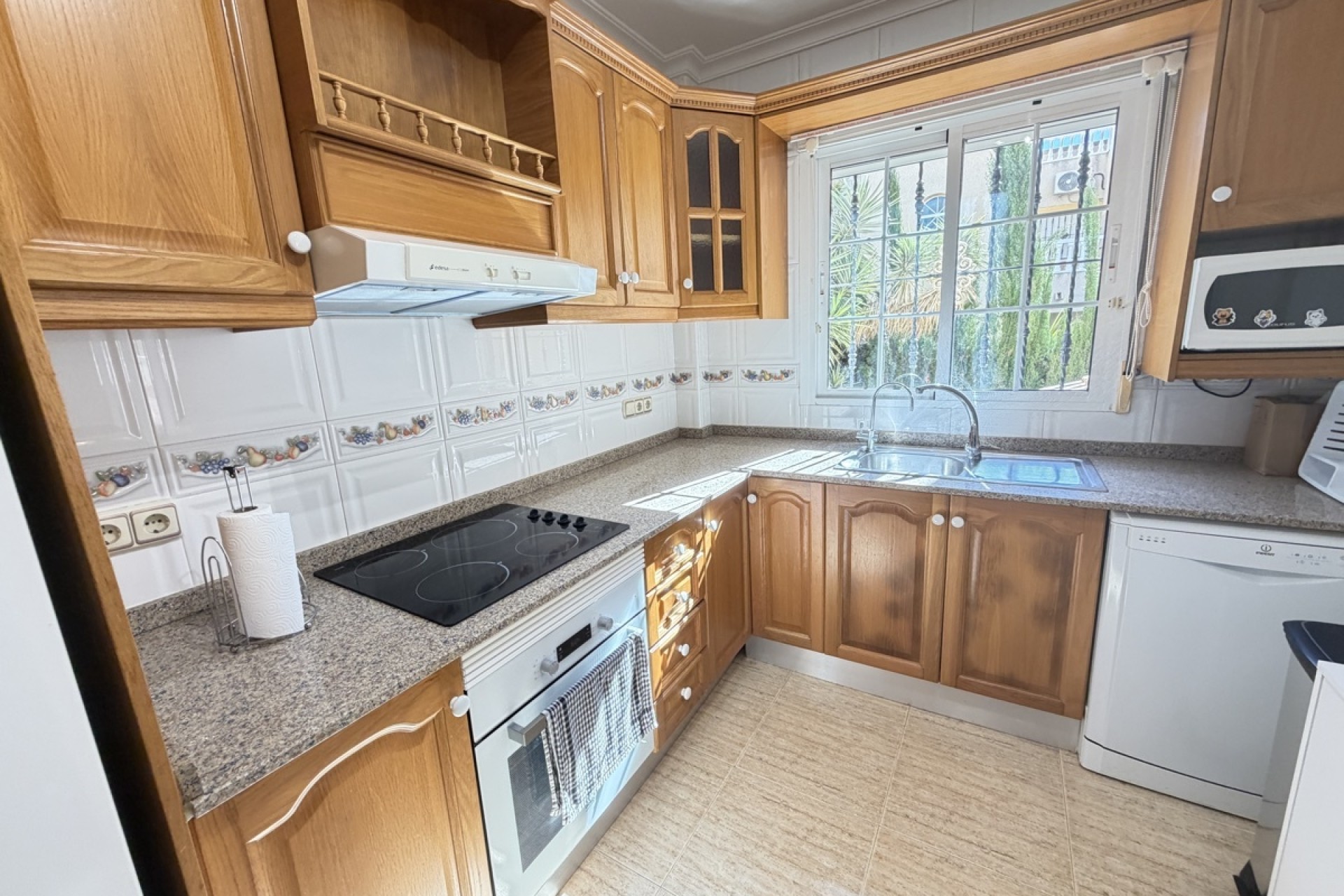 Herverkoop - Vrijstaande Villa -
Villamartín