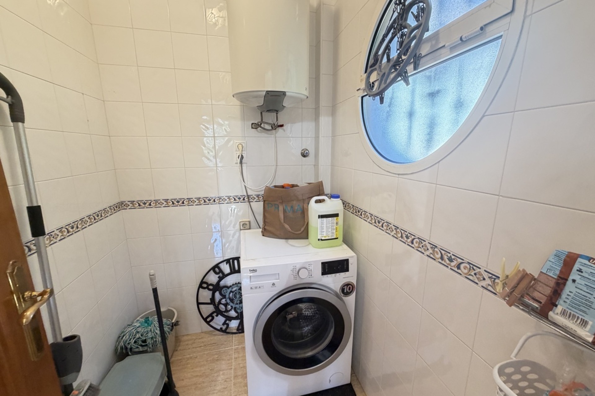 Herverkoop - Vrijstaande Villa -
Villamartín