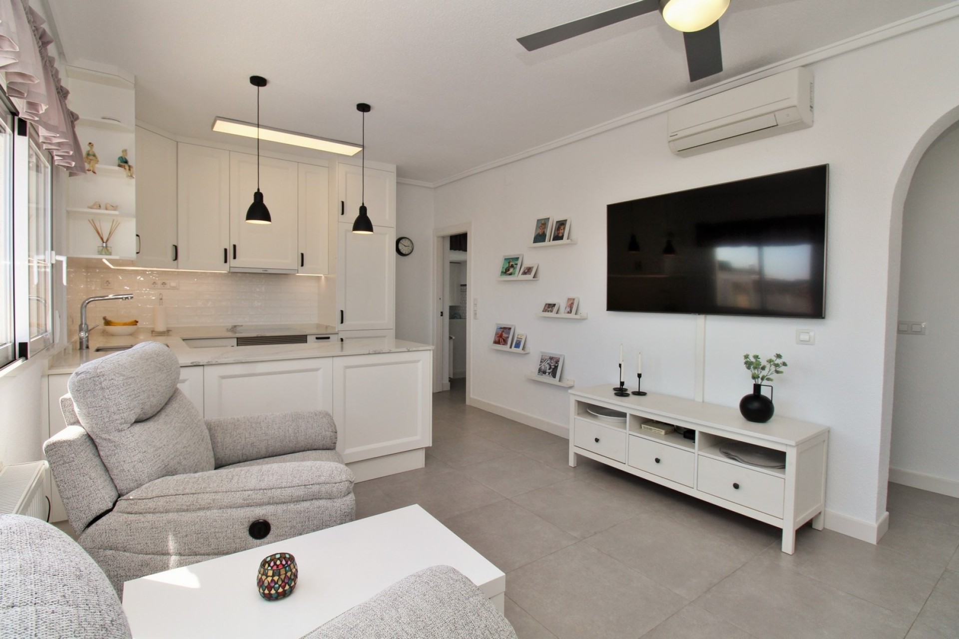 Herverkoop - Vrijstaande Villa -
Villamartín