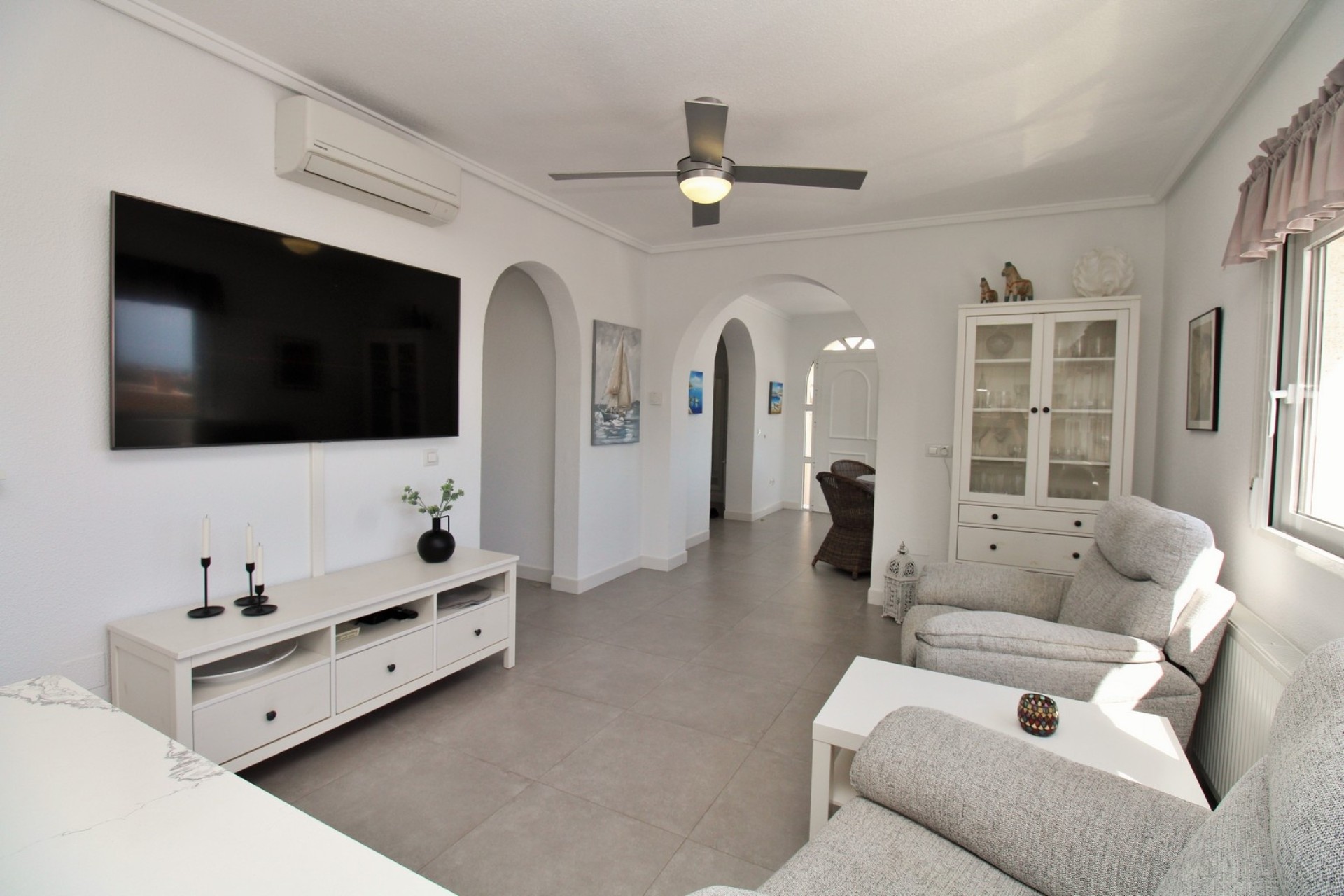 Herverkoop - Vrijstaande Villa -
Villamartín