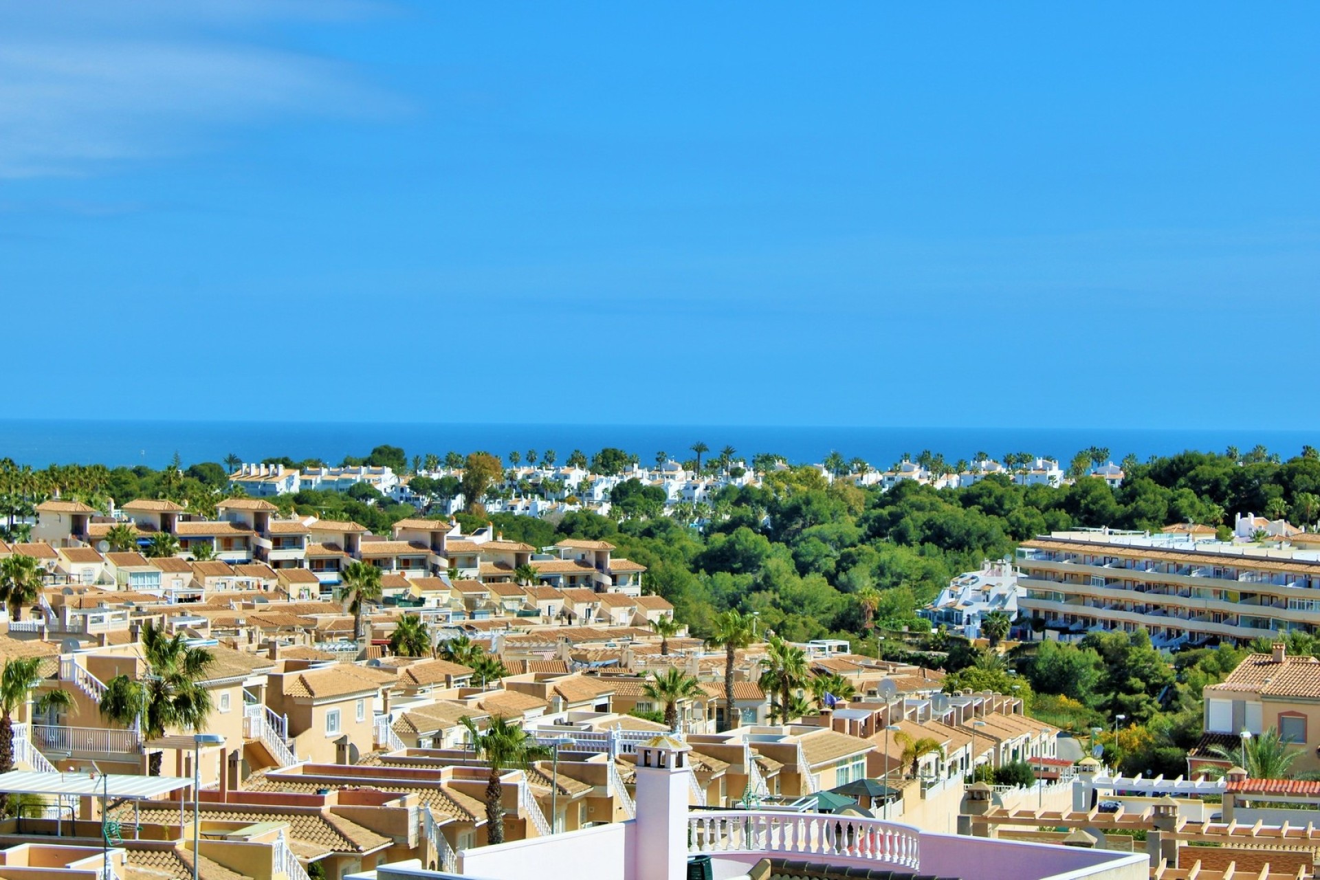 Herverkoop - Vrijstaande Villa -
Villamartín