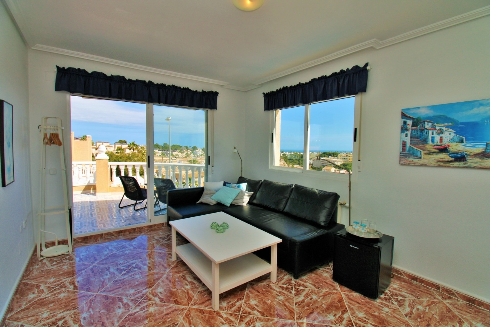 Herverkoop - Vrijstaande Villa -
Villamartín