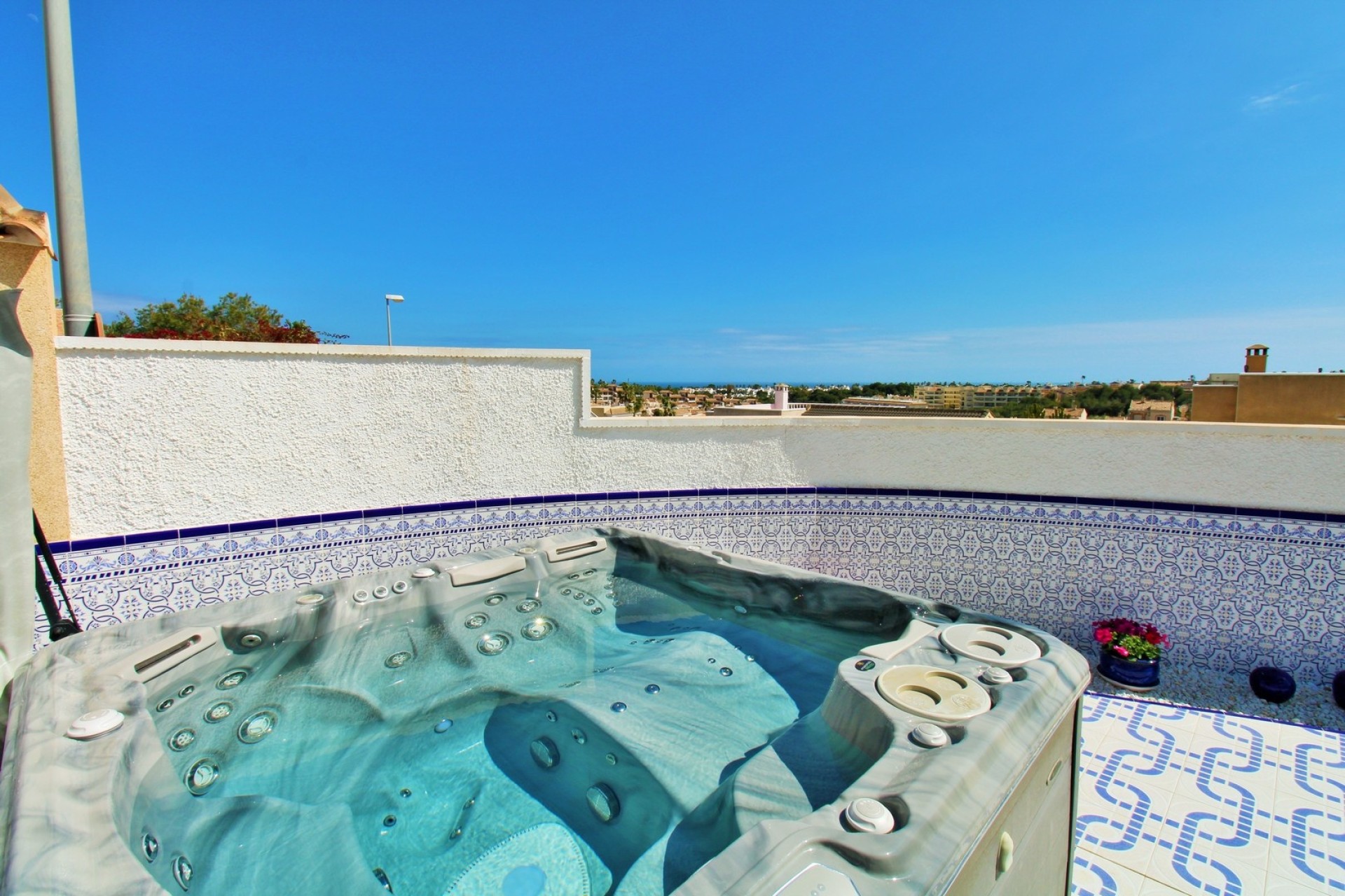 Herverkoop - Vrijstaande Villa -
Villamartín