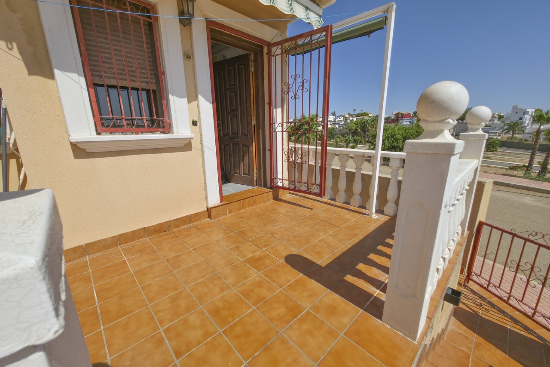 Herverkoop - Vrijstaande Villa -
Villamartín