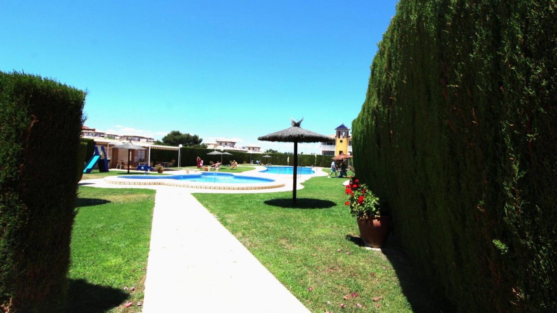 Herverkoop - Vrijstaande Villa -
Villamartín