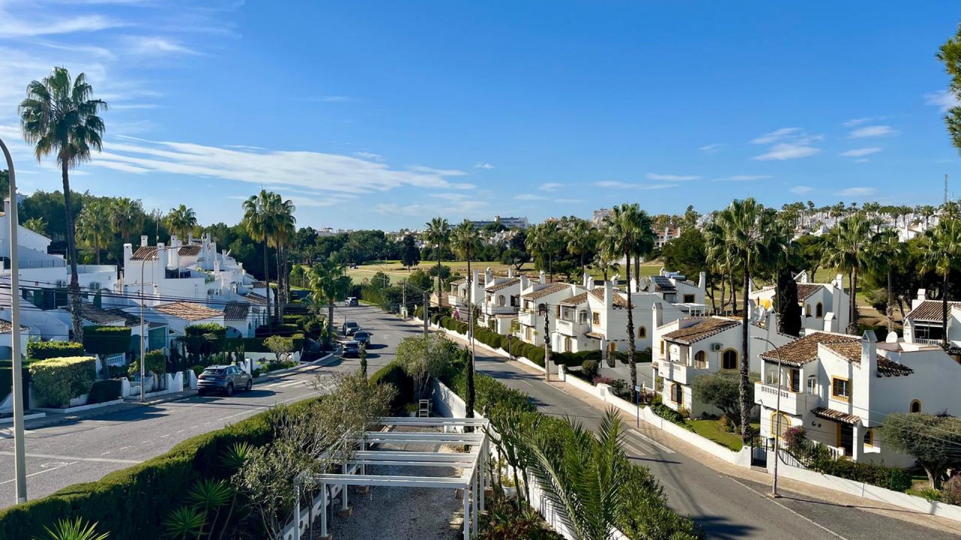 Herverkoop - Vrijstaande Villa -
Villamartín