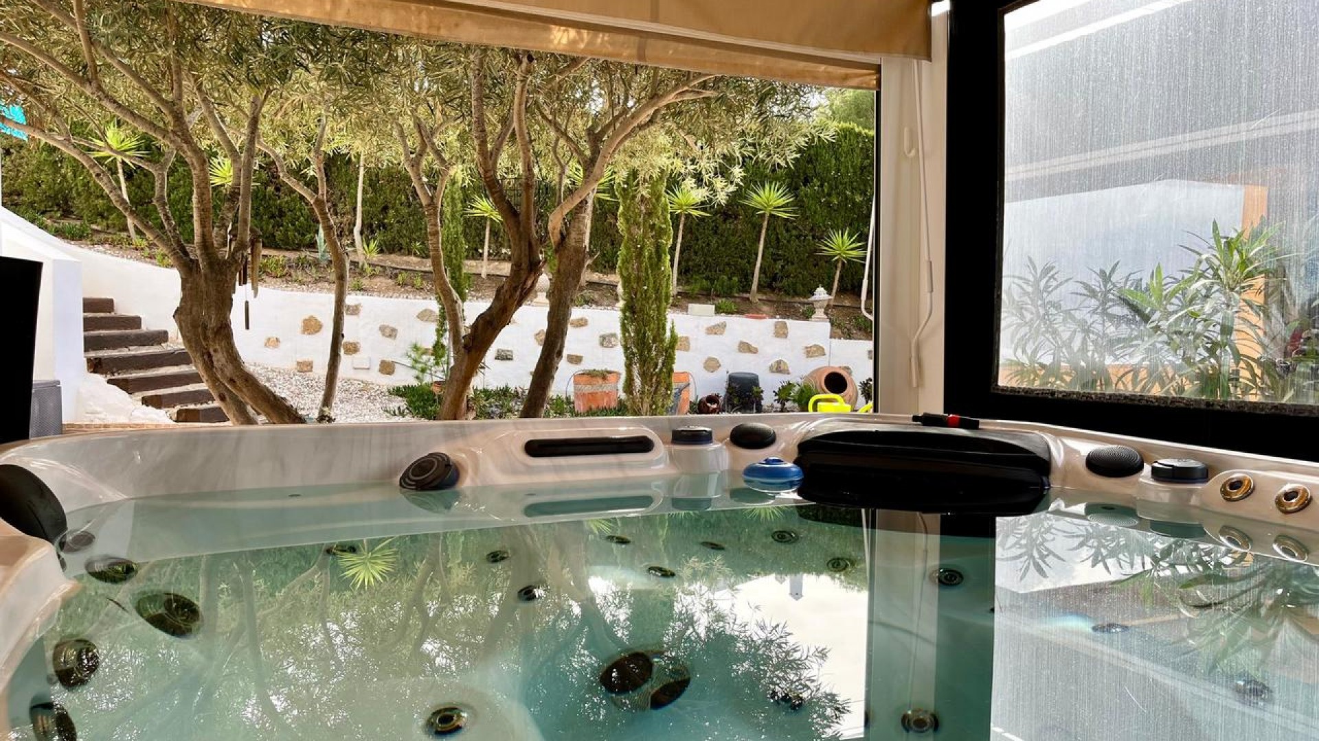 Herverkoop - Vrijstaande Villa -
Villamartín