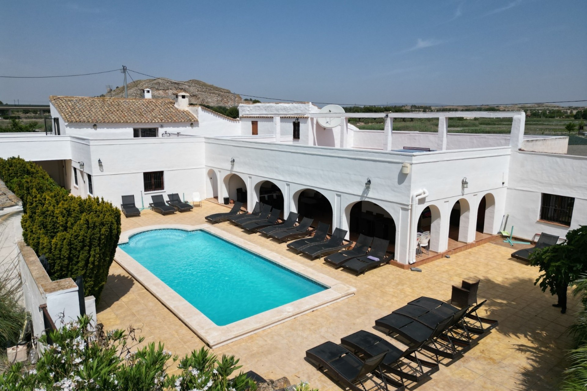 Herverkoop - Vrijstaande Villa -
Villena - Inland