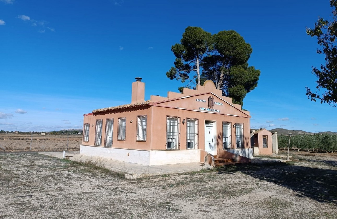 Herverkoop - Vrijstaande Villa -
Yecla - Inland