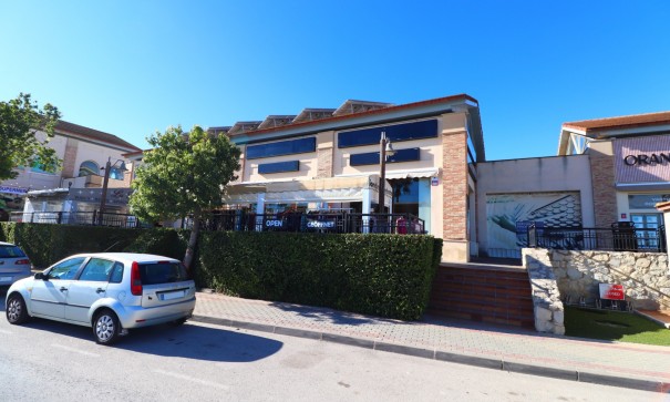 Kommerziell - Resale - Algorfa - La Finca Golf Resort