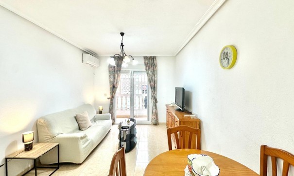 Lägenhet lägenhet - Återförsäljning - Torrevieja - Centro