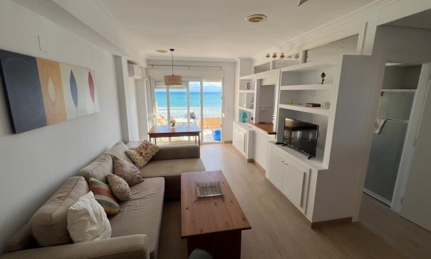 Lägenhet lägenhet - Återförsäljning - Torrevieja - La Mata pueblo