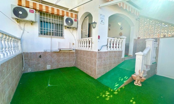 Lägenhet lägenhet - Återförsäljning - Torrevieja - Torretas