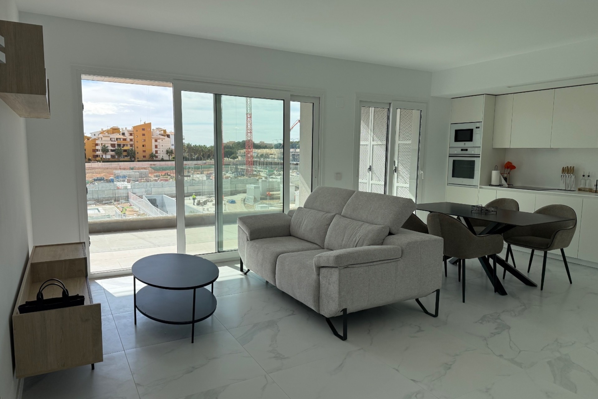 LANGDURIGE VERHUUR - Appartement / Flat -
Torrevieja - Punta Prima