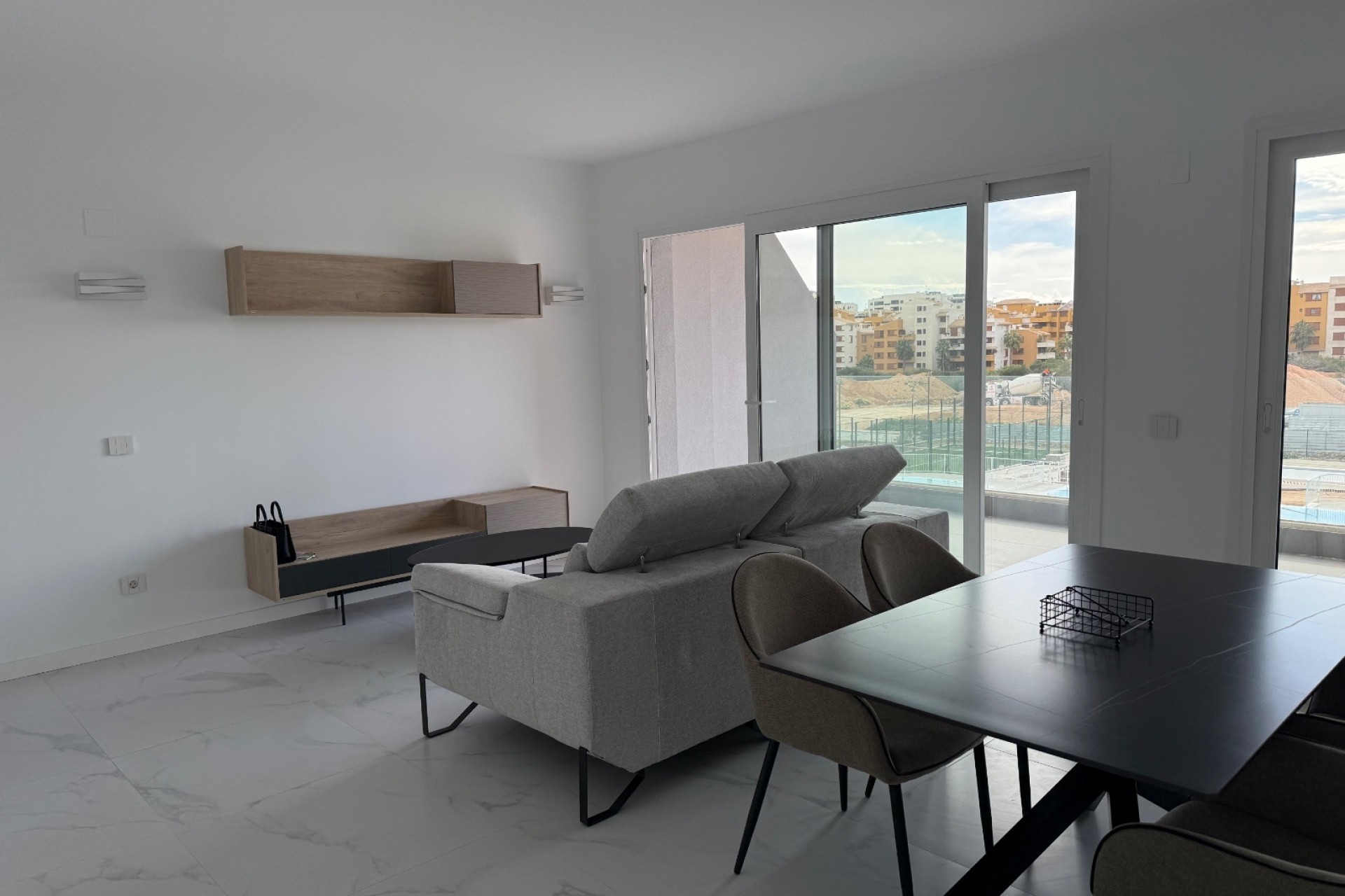 LANGDURIGE VERHUUR - Appartement / Flat -
Torrevieja - Punta Prima