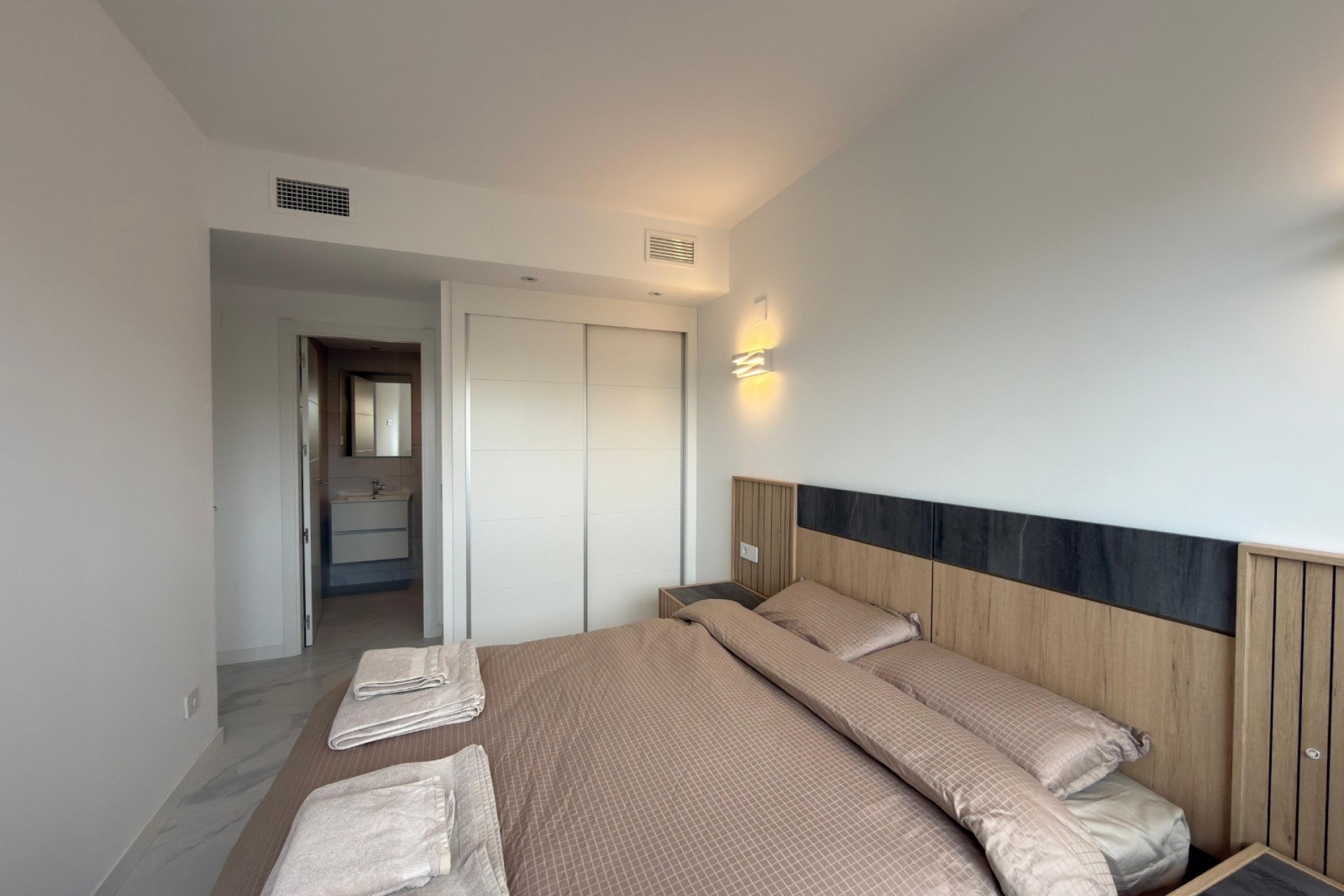 LANGDURIGE VERHUUR - Appartement / Flat -
Torrevieja - Punta Prima