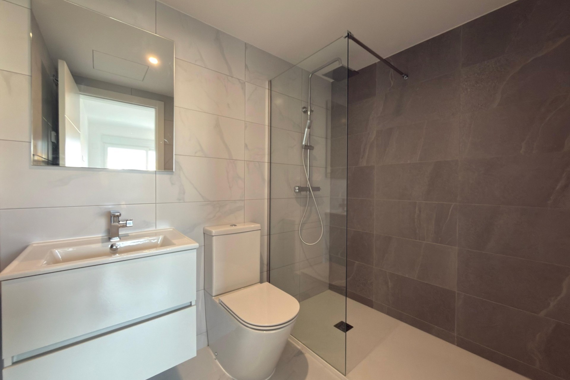 LANGDURIGE VERHUUR - Appartement / Flat -
Torrevieja - Punta Prima