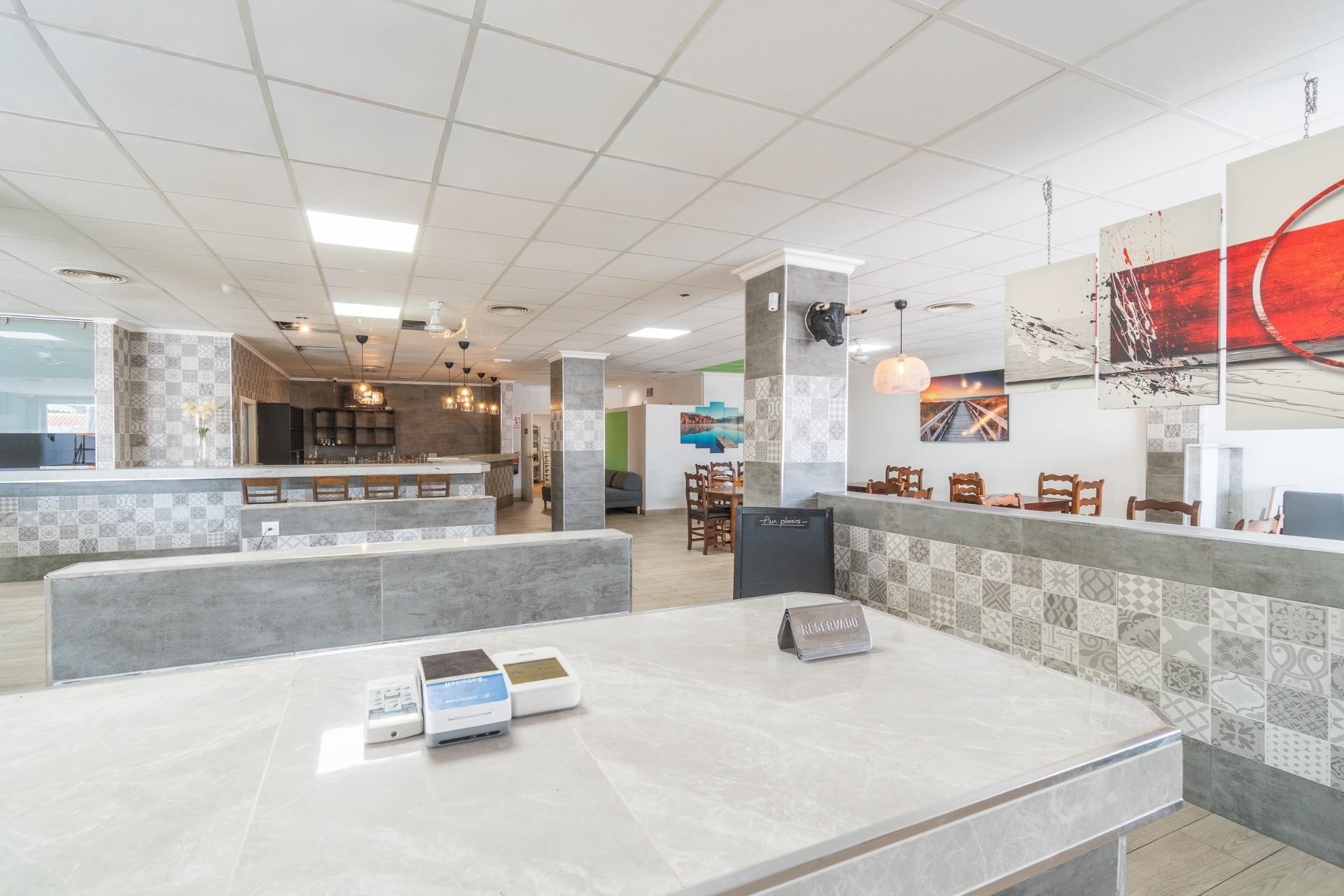 LANGDURIGE VERHUUR - Commercieel -
San Fulgencio - La marina