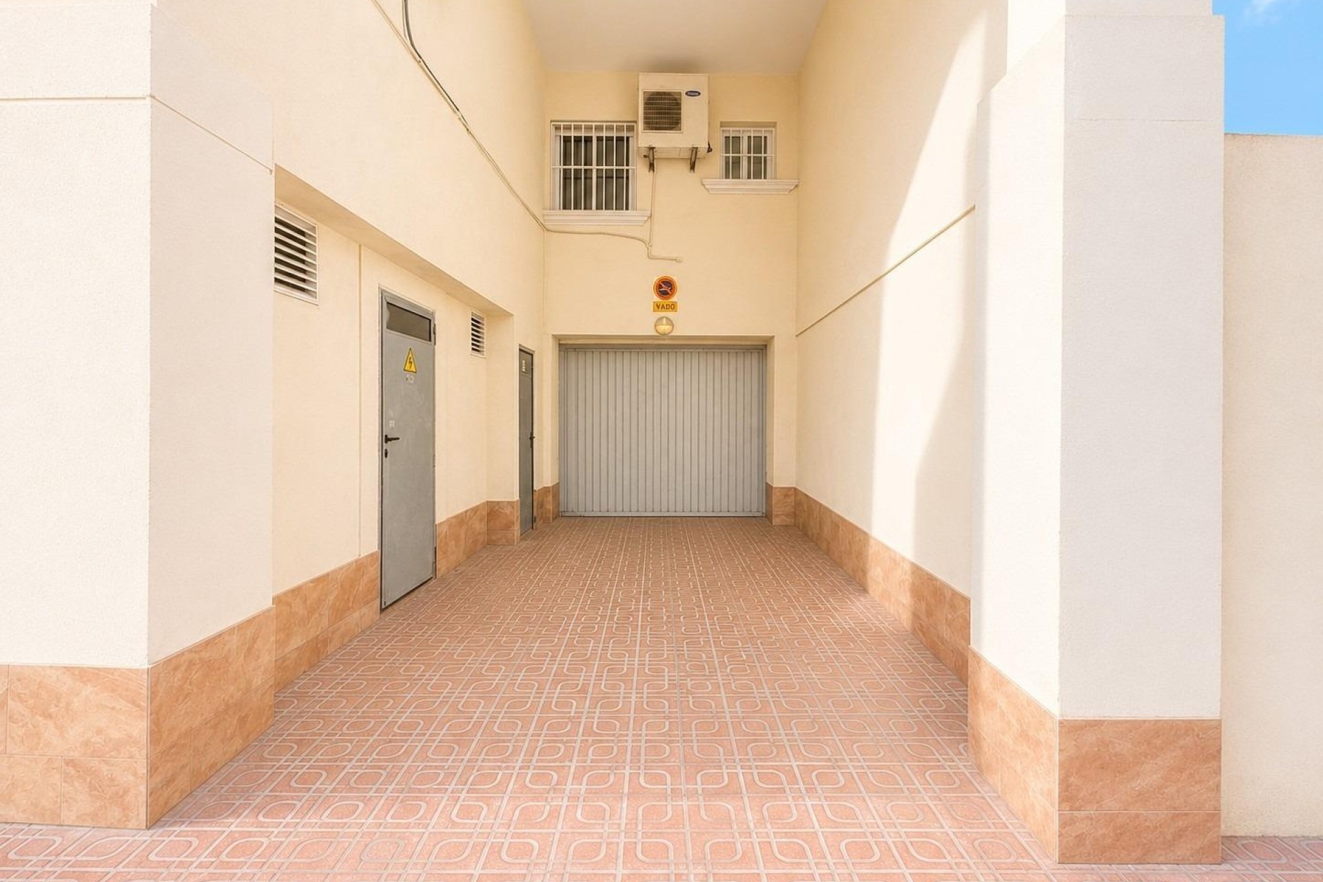 Langzeitmiete - Garage -
Torrevieja